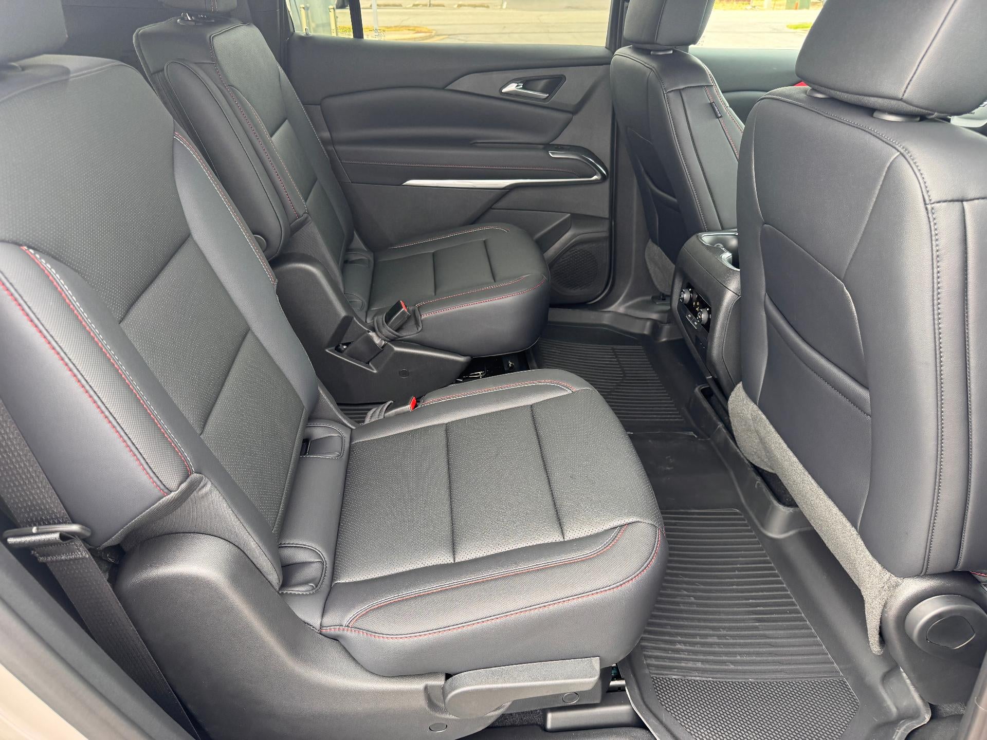 2026 Chevrolet Traverse Z71 OFF ROAD / AWD / 2.5 TURBO / PANO SUNROOF / SURROUND VISION / ADAPTIVE CRUISE