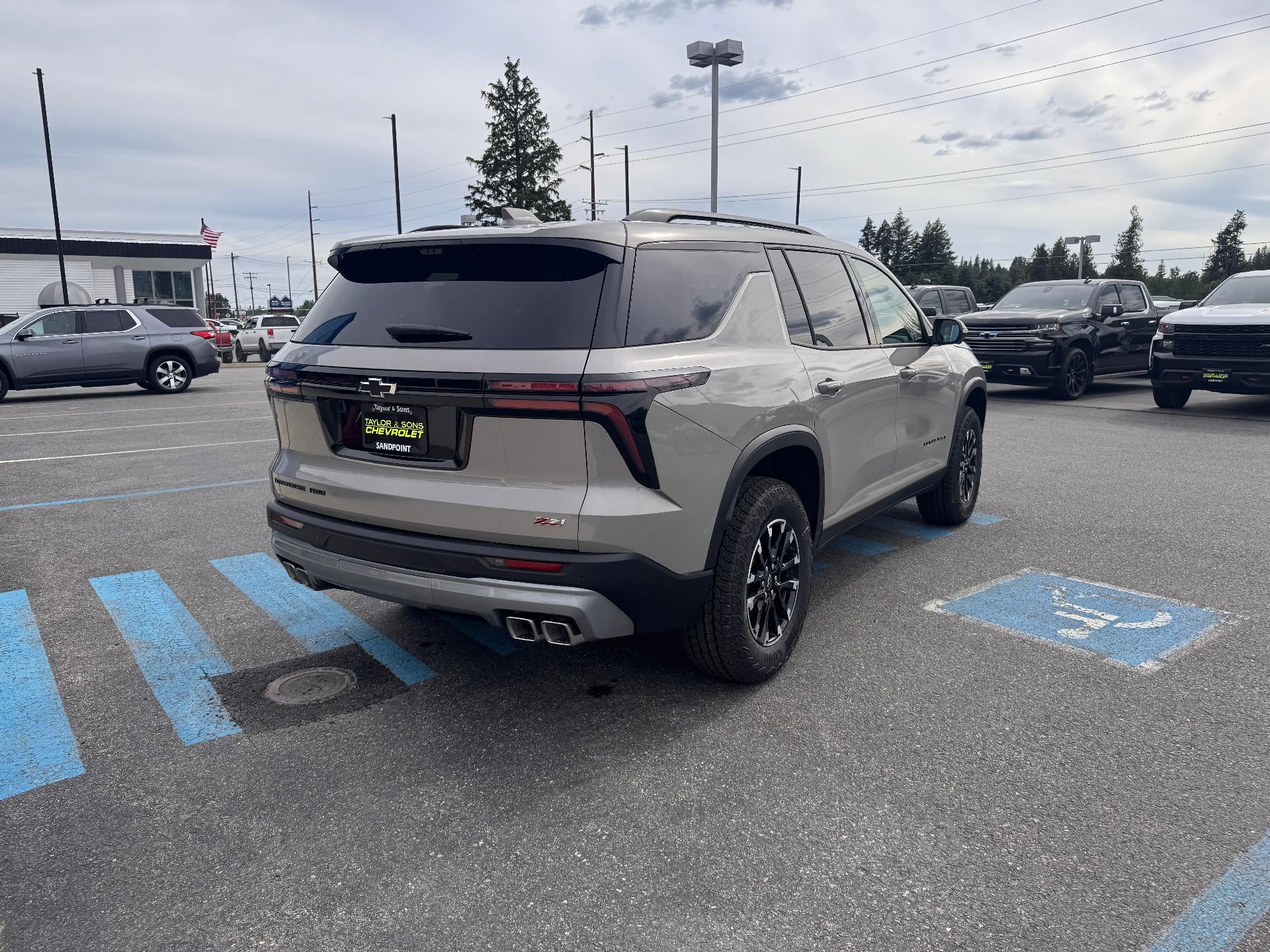 2026 Chevrolet Traverse Z71 OFF ROAD / AWD / 2.5 TURBO / PANO SUNROOF / SURROUND VISION / ADAPTIVE CRUISE