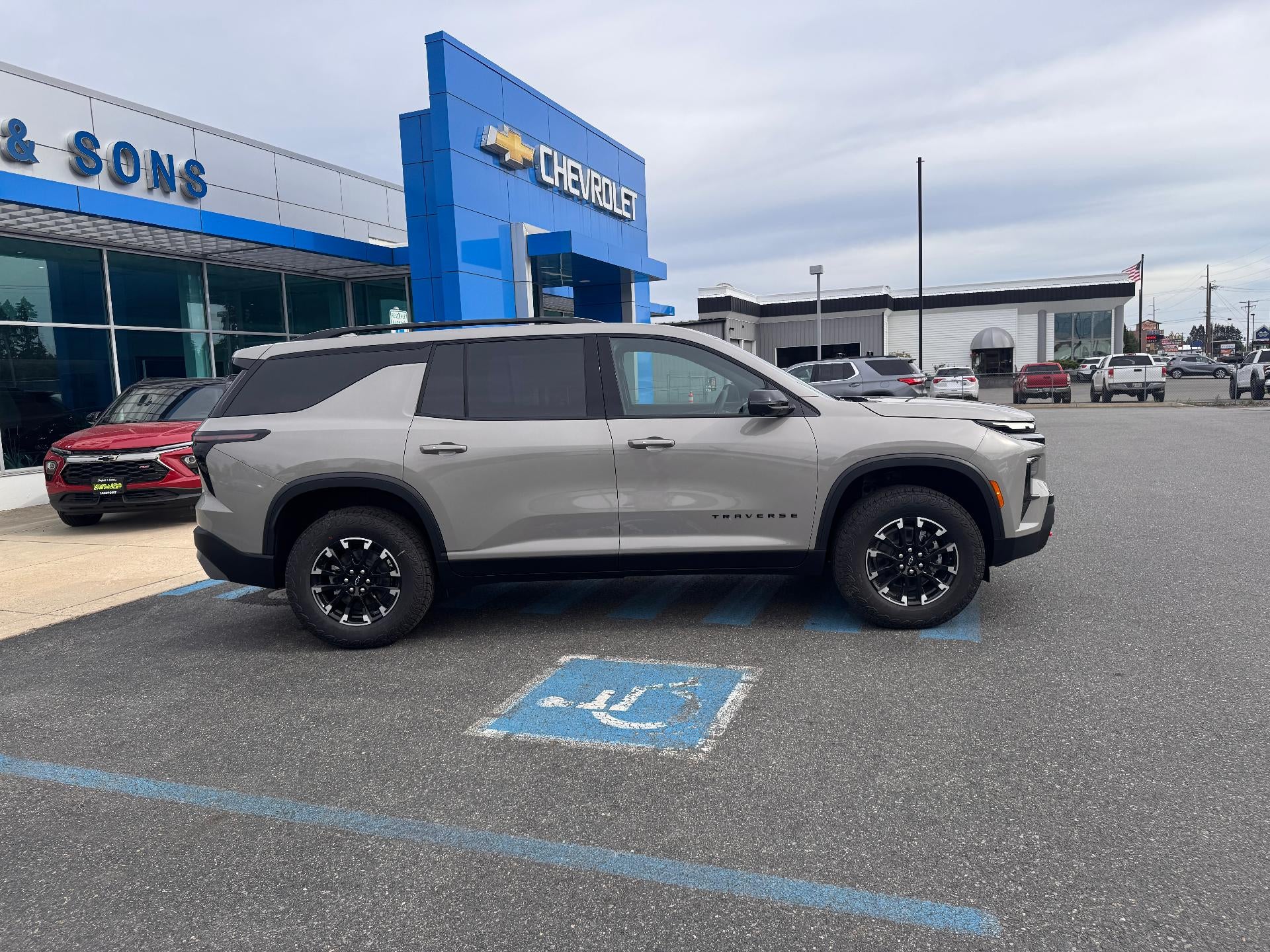 2026 Chevrolet Traverse Z71 OFF ROAD / AWD / 2.5 TURBO / PANO SUNROOF / SURROUND VISION / ADAPTIVE CRUISE