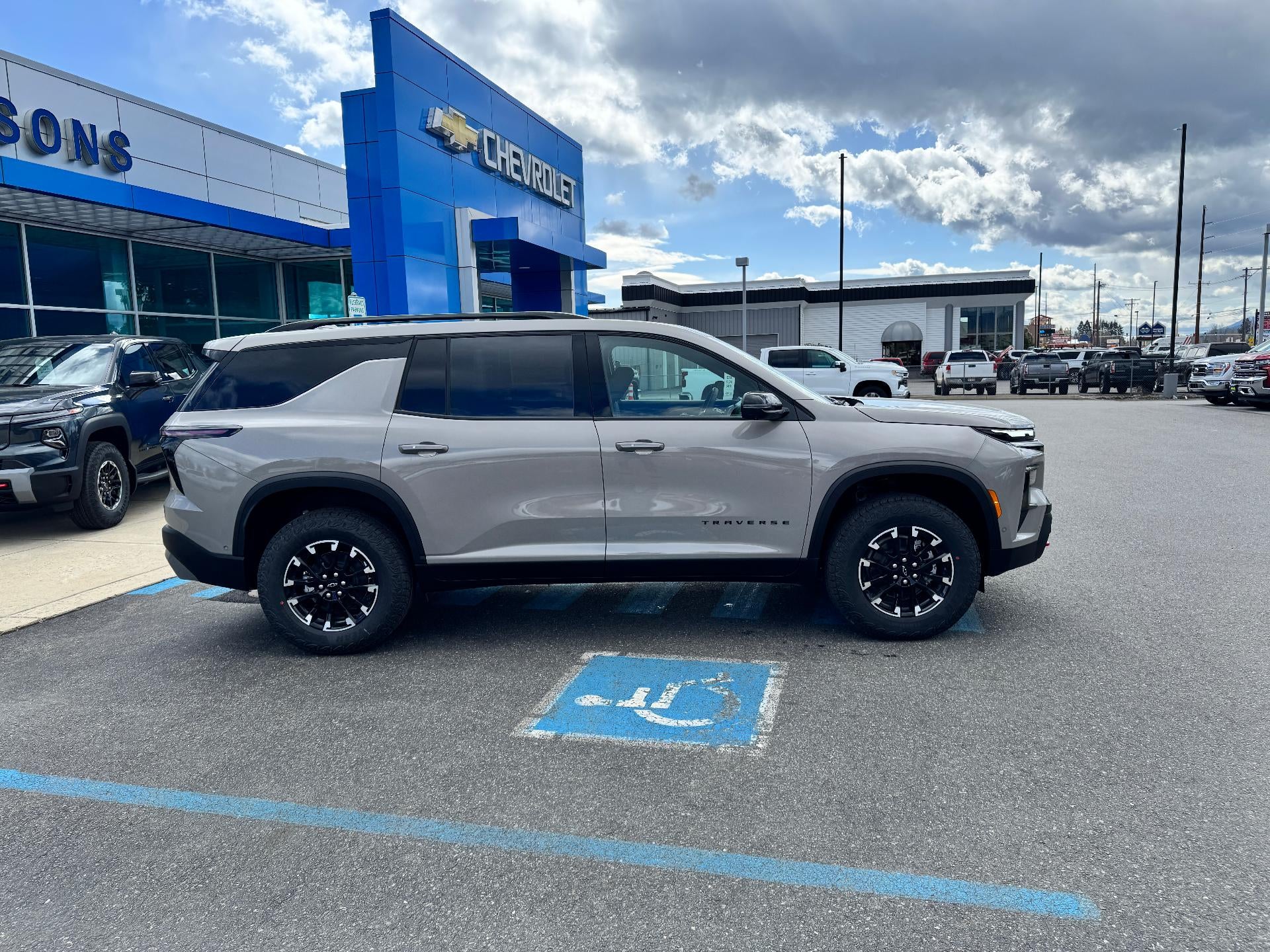 2026 Chevrolet Traverse Z71 OFF ROAD / PANO SUNROOF / SUPER CRUISE / SURROUND VISION