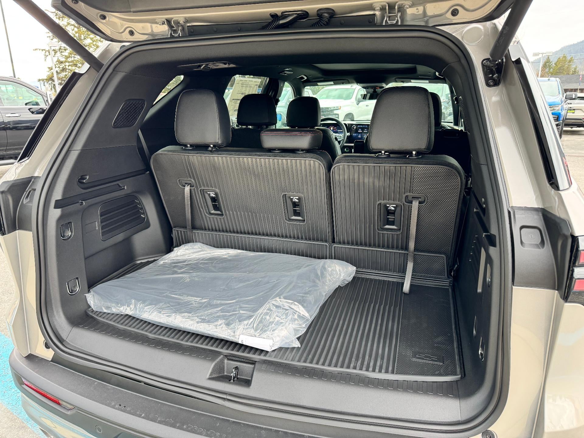 2026 Chevrolet Traverse Z71 OFF ROAD / PANO SUNROOF / ADAPTIVE CRUISE / SURROUND VISION