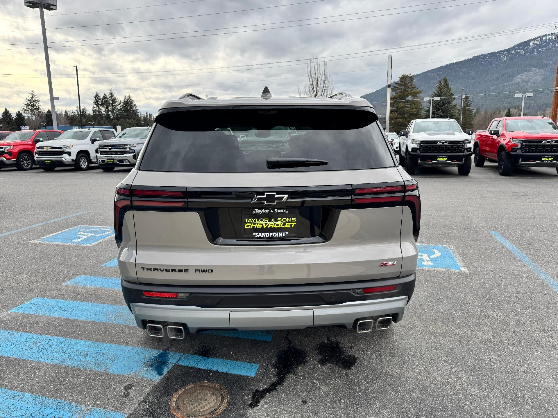 2026 Chevrolet Traverse Z71 OFF ROAD / PANO SUNROOF / ADAPTIVE CRUISE / SURROUND VISION