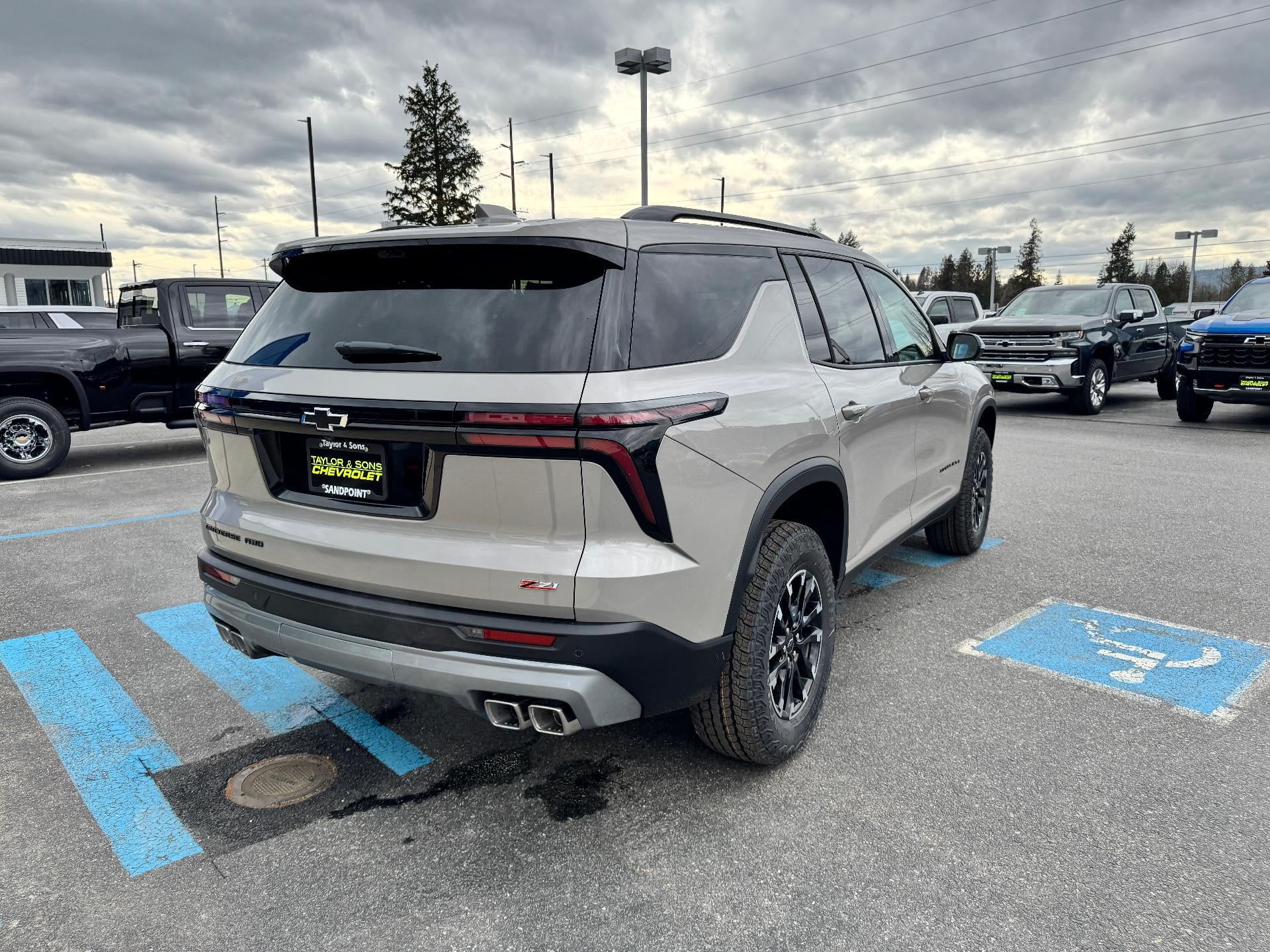2026 Chevrolet Traverse Z71 OFF ROAD / PANO SUNROOF / ADAPTIVE CRUISE / SURROUND VISION
