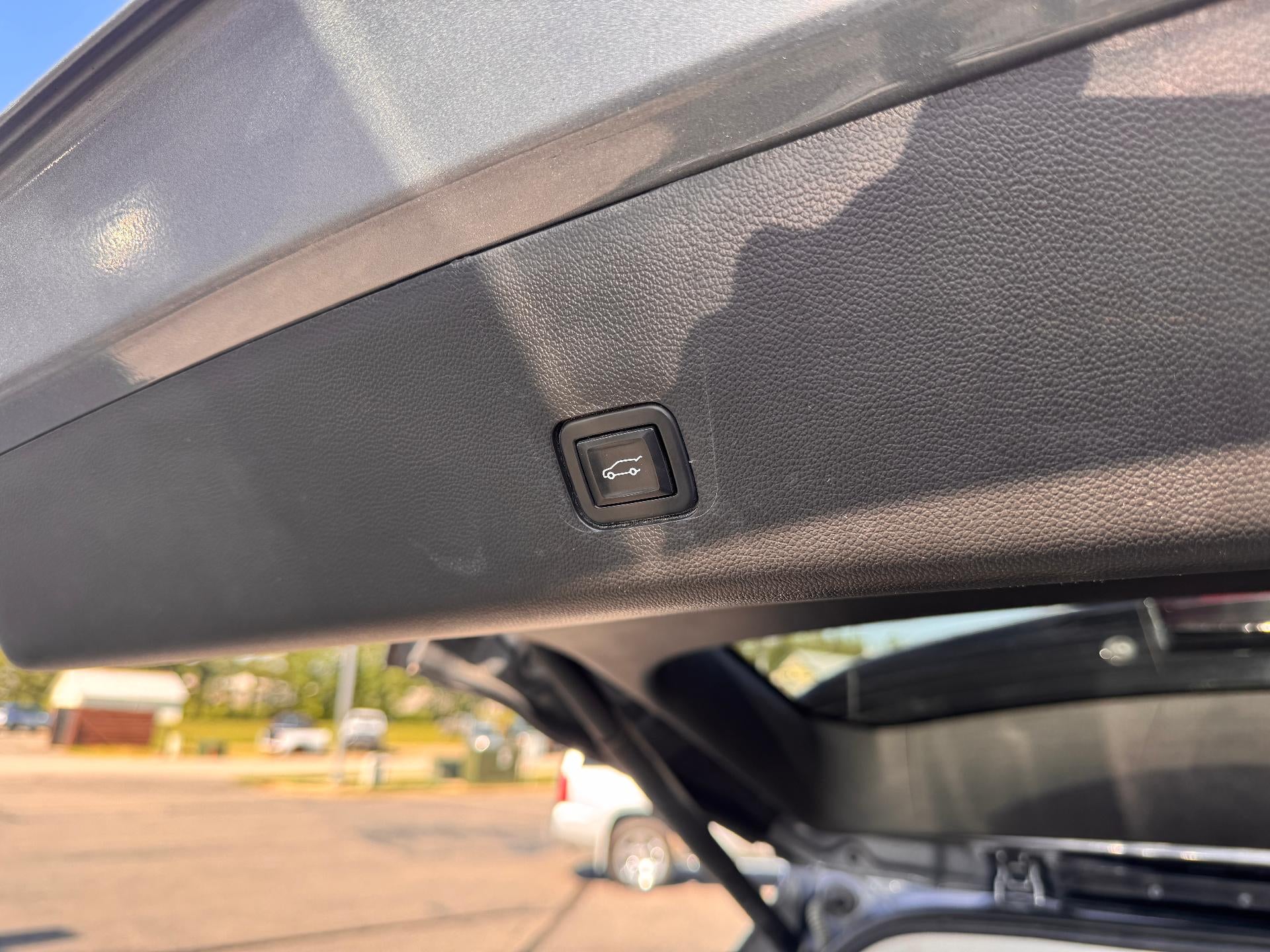 2020 Chevrolet Traverse RS / AWD / SUNROOF / NAVIGATION / MAX TOW PCKG / 1 OWNER