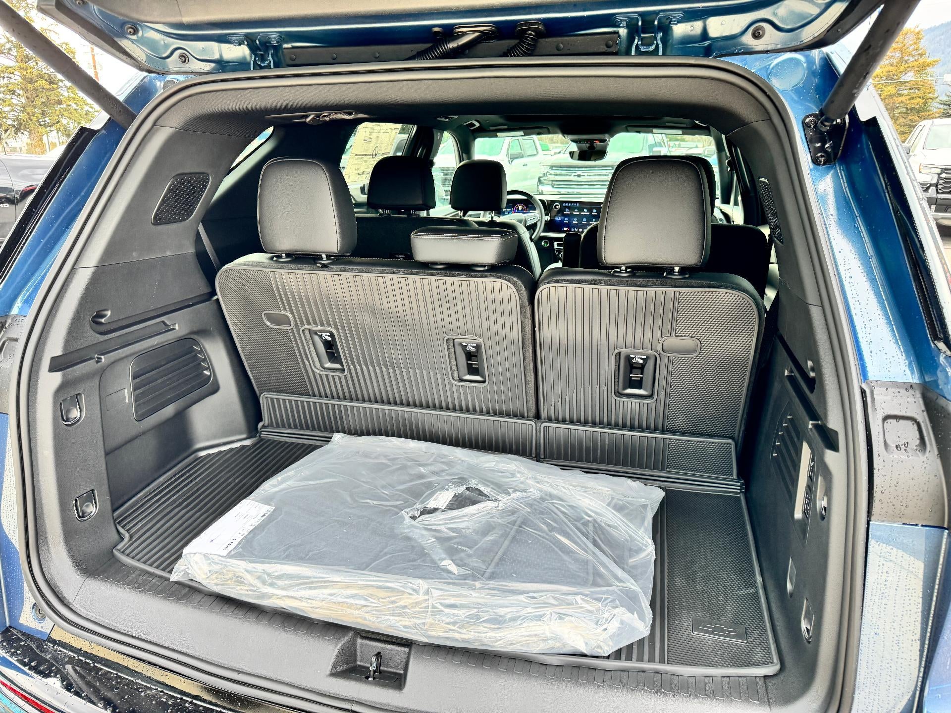 2026 Chevrolet Traverse HIGH COUNTRY / AWD / SUPER CRUISE / SURROUND VISION / PANO SUNROOF