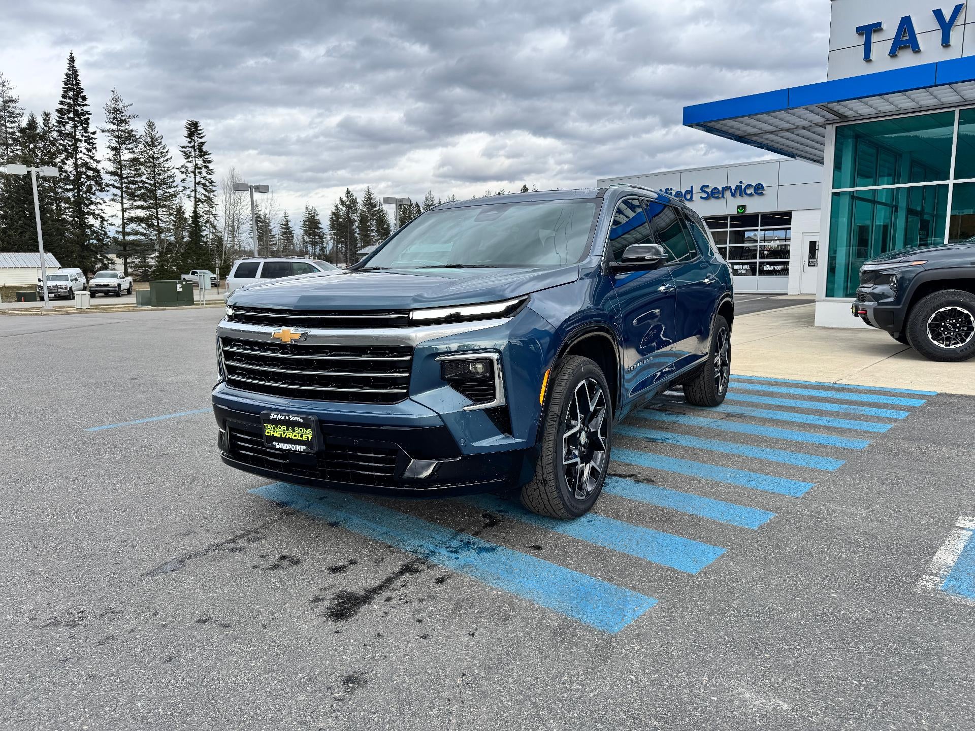 2026 Chevrolet Traverse HIGH COUNTRY / AWD / SUPER CRUISE / SURROUND VISION / PANO SUNROOF