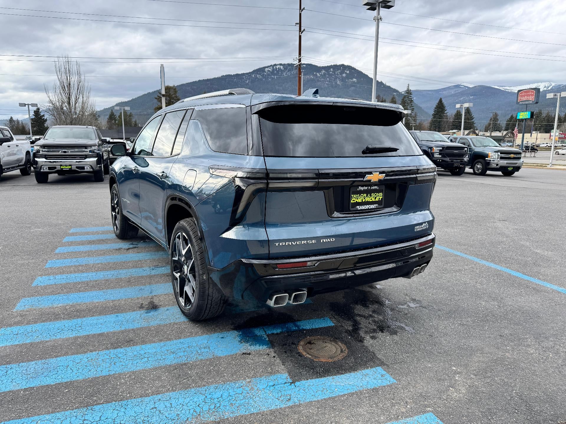 2026 Chevrolet Traverse HIGH COUNTRY / AWD / SUPER CRUISE / SURROUND VISION / PANO SUNROOF