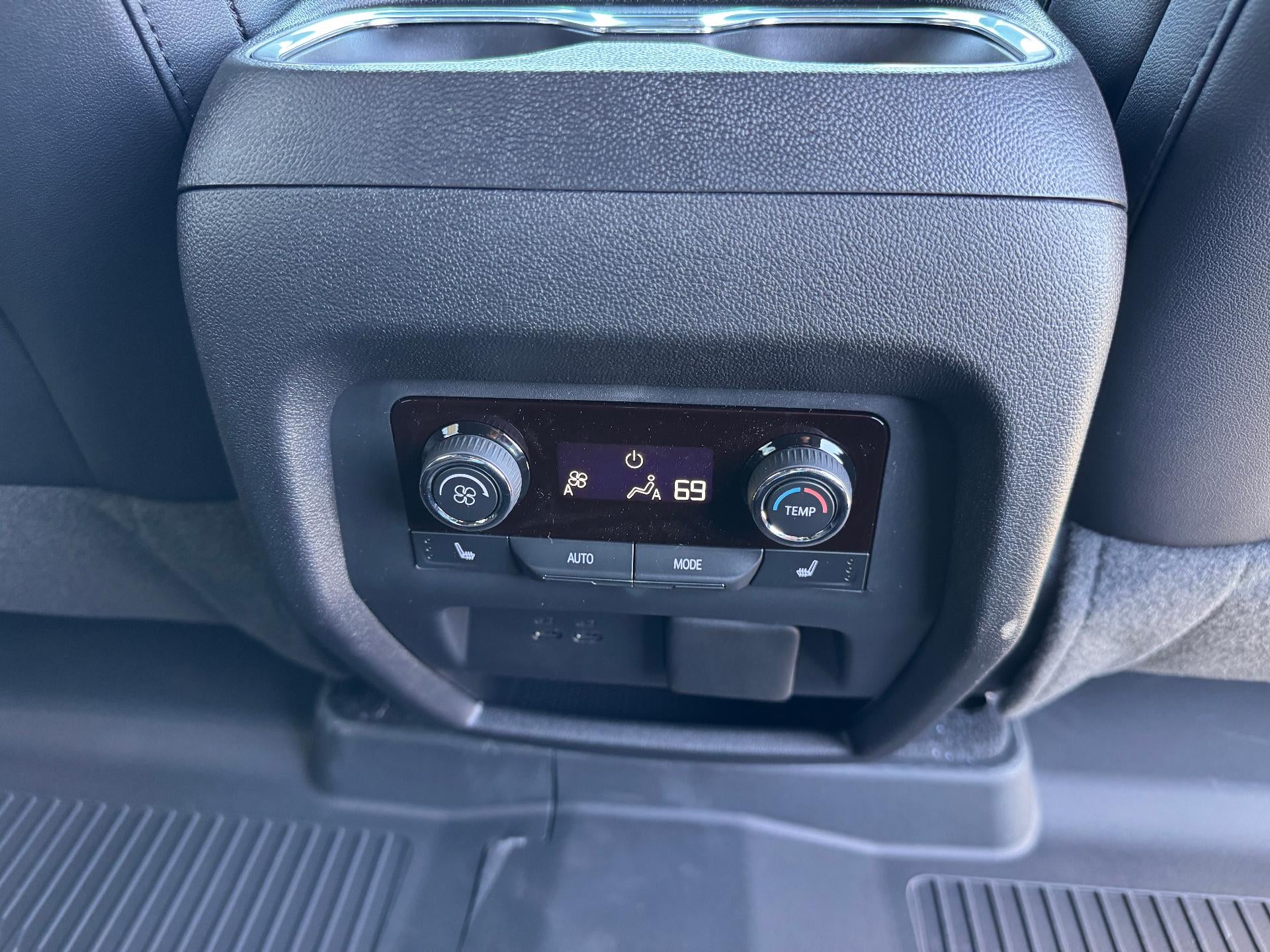 2026 Chevrolet Traverse RS / AWD / 2.5 TURBO / SUPER CRUISE / PANO SUNROOF
