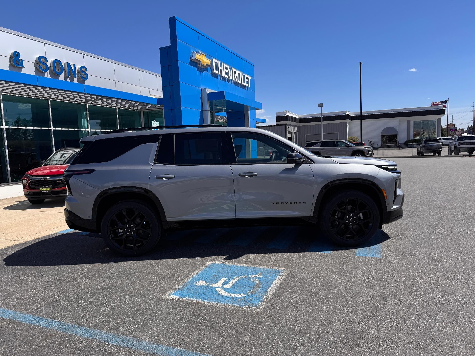 2026 Chevrolet Traverse RS / AWD / 2.5 TURBO / SUPER CRUISE / PANO SUNROOF