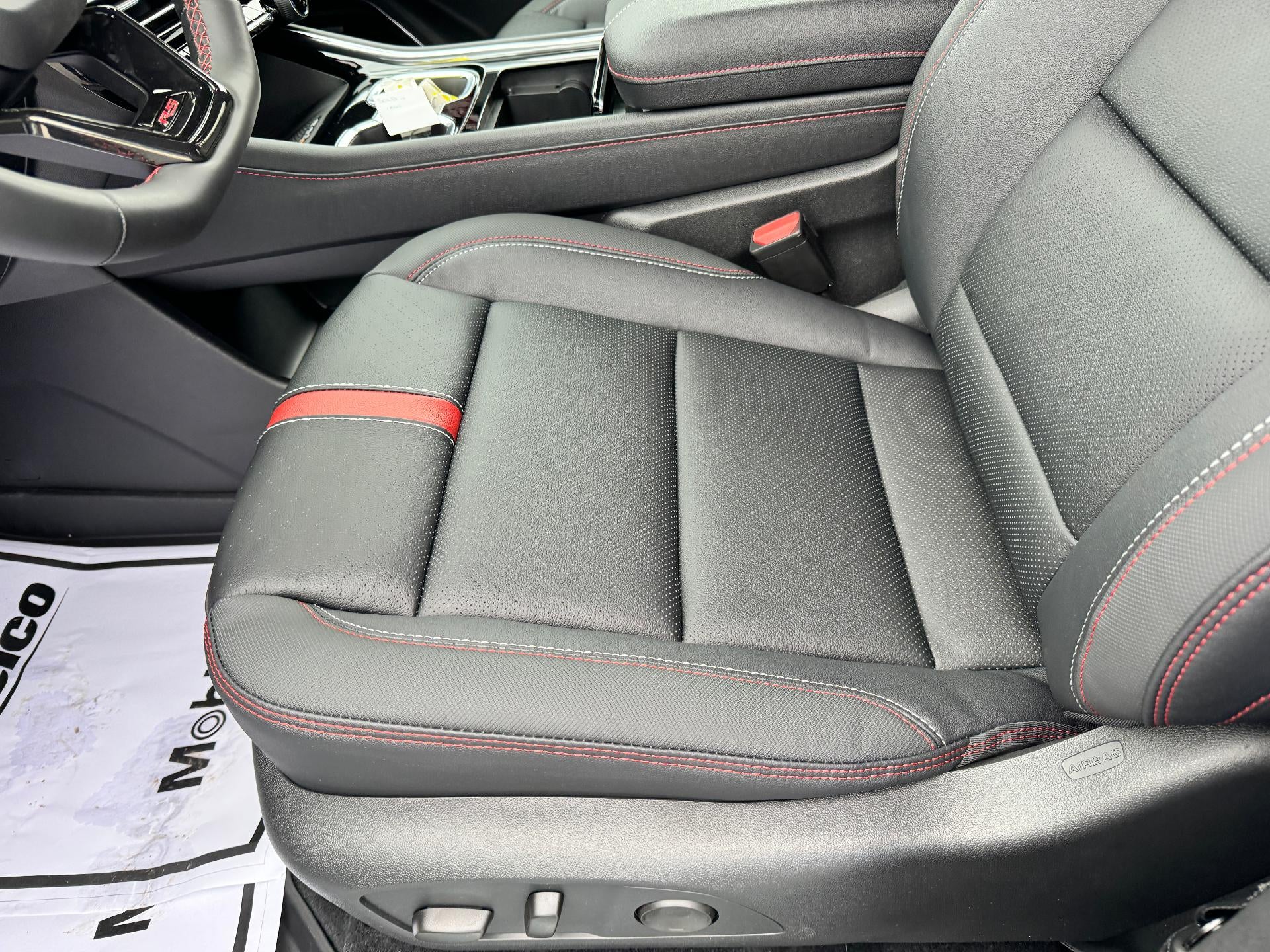 2026 Chevrolet Traverse RS / AWD / SUPER CRUISE / SURROUND VISION / PANO SUNROOF