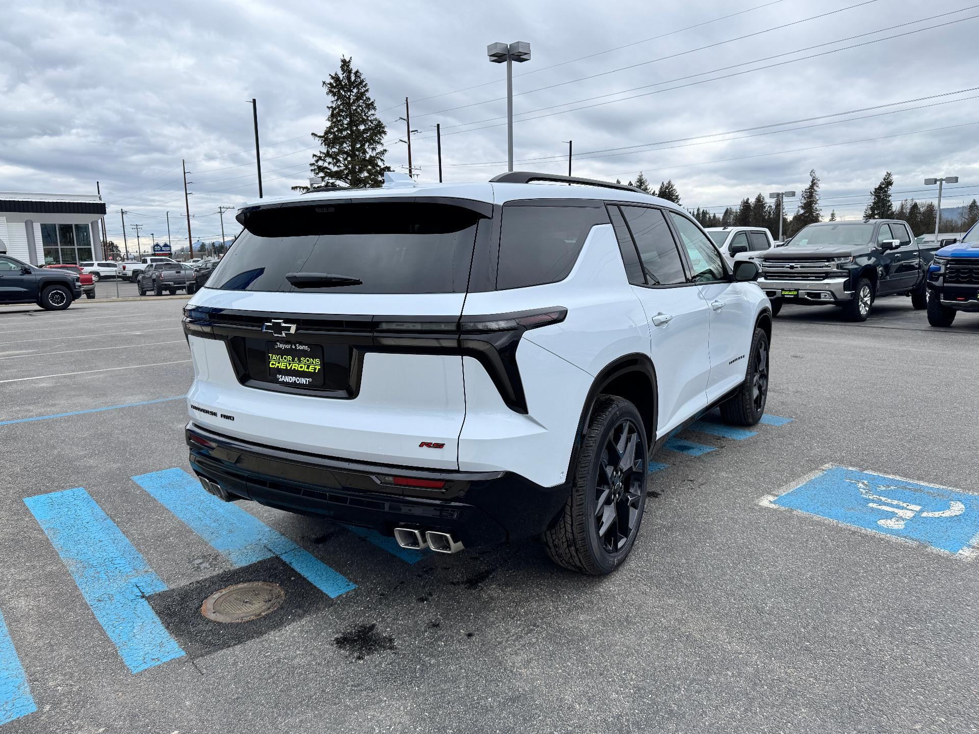 2026 Chevrolet Traverse RS / AWD / SUPER CRUISE / SURROUND VISION / PANO SUNROOF