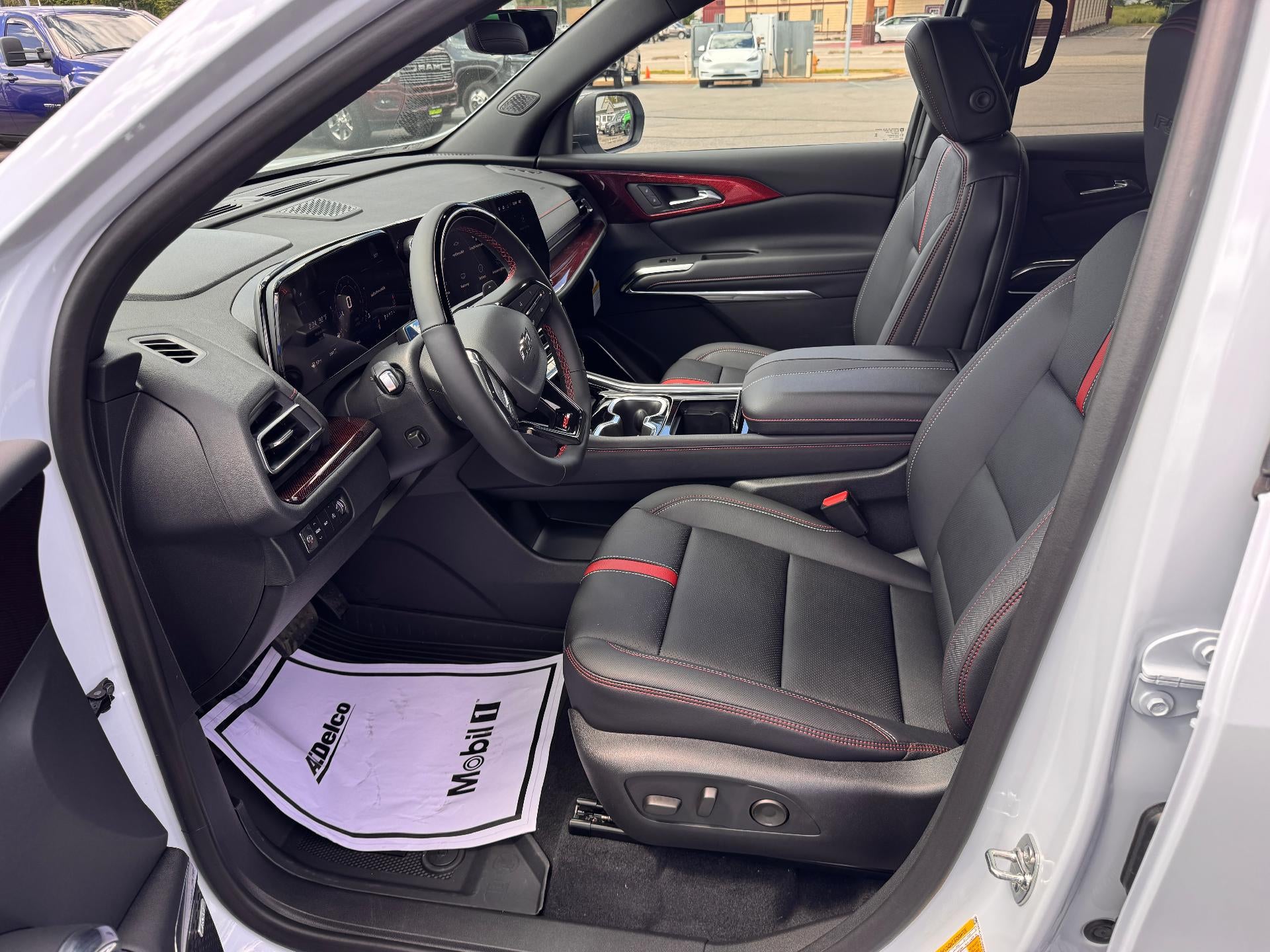 2026 Chevrolet Traverse RS / AWD / 2.5 TURBO / SUPER CRUISE / PANO SUNROOF