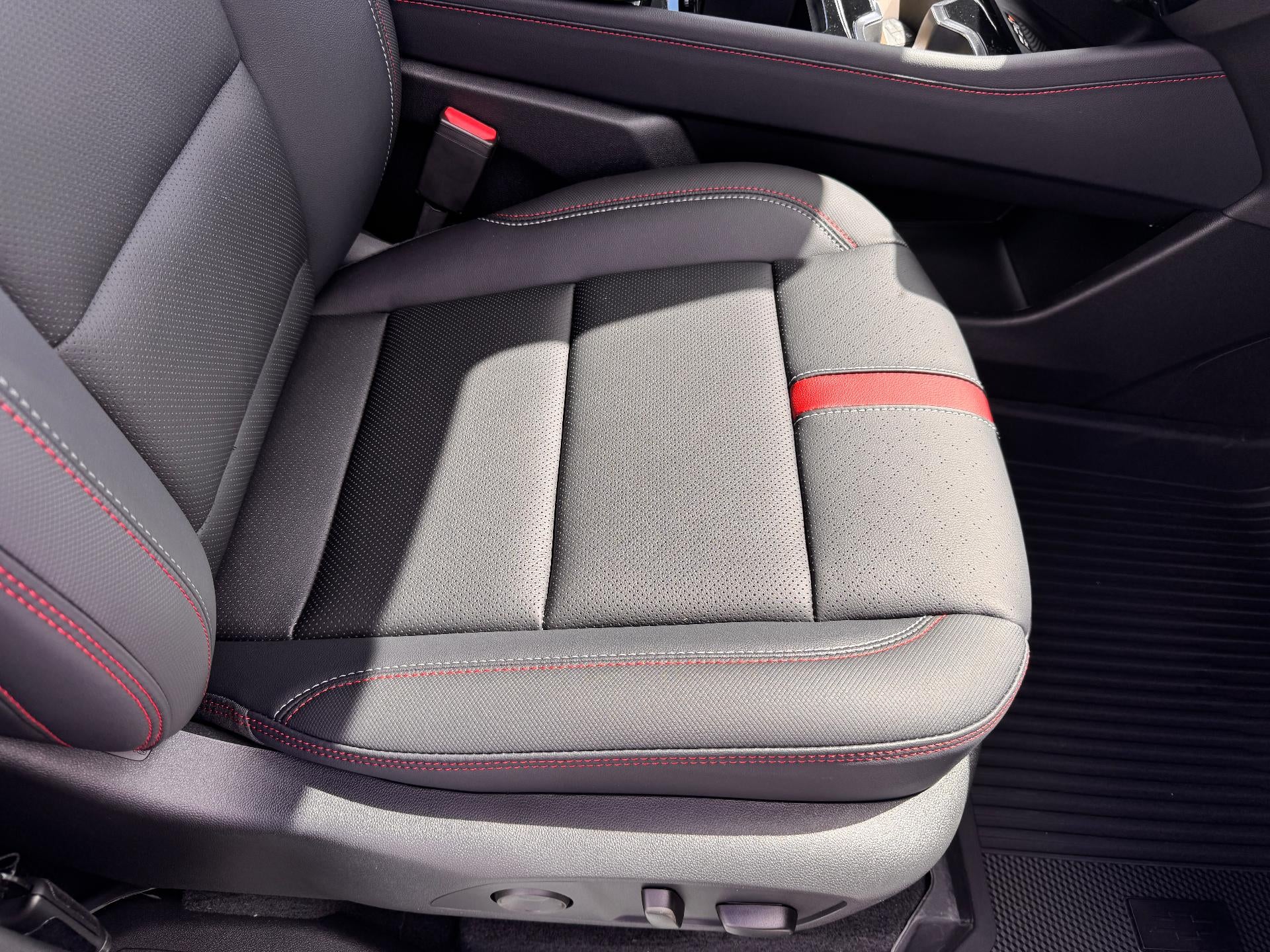 2026 Chevrolet Traverse RS / AWD / 2.5 TURBO / SUPER CRUISE / PANO SUNROOF