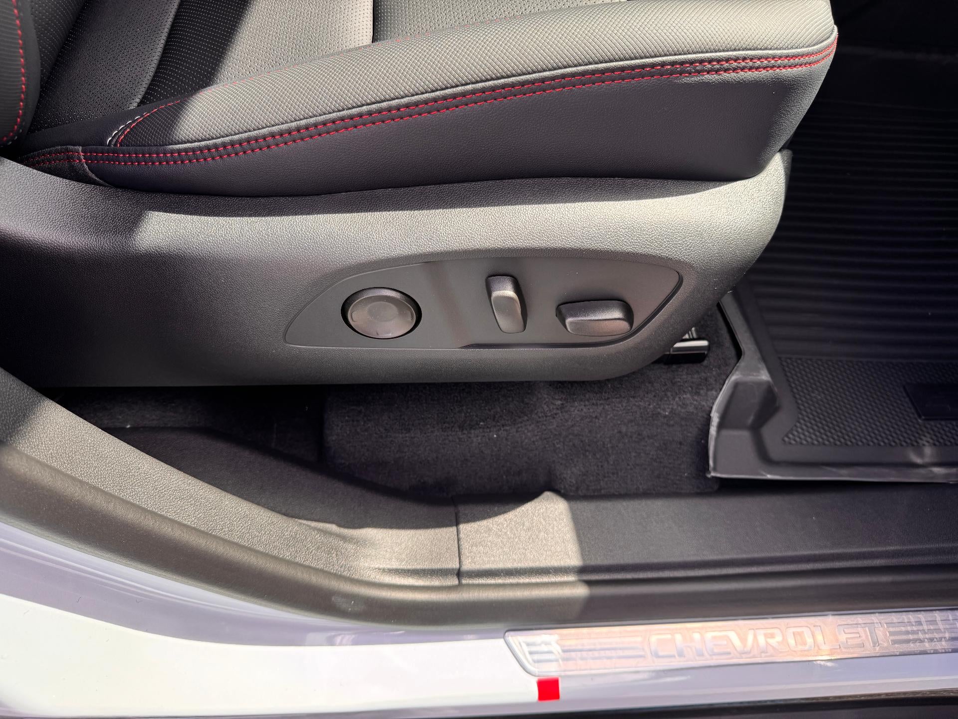 2026 Chevrolet Traverse RS / AWD / 2.5 TURBO / SUPER CRUISE / PANO SUNROOF