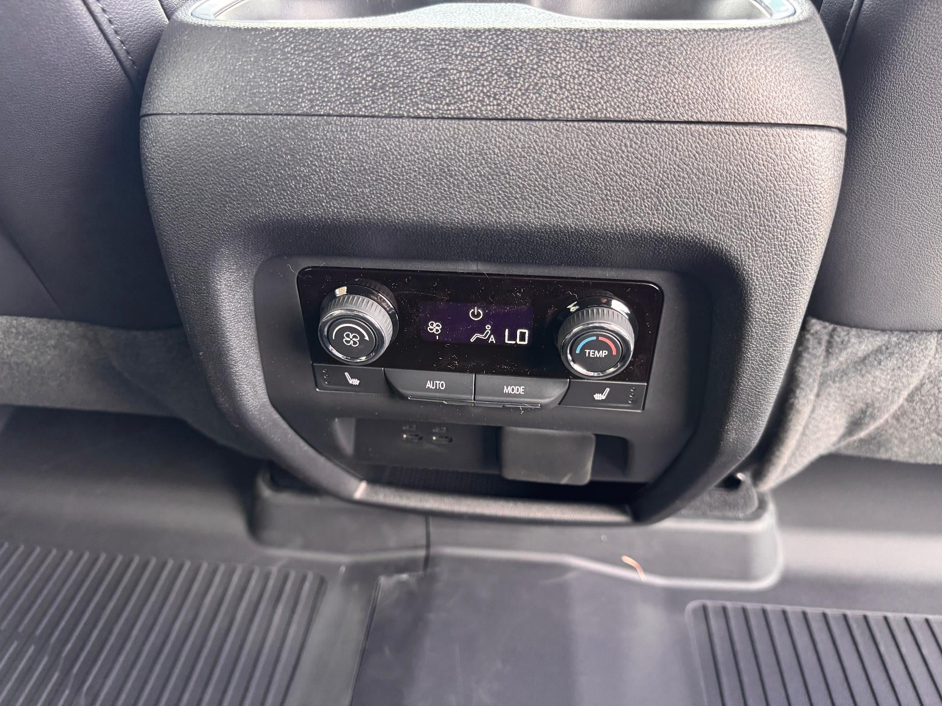 2026 Chevrolet Traverse RS / AWD / 2.5 TURBO / SUPER CRUISE / PANO SUNROOF