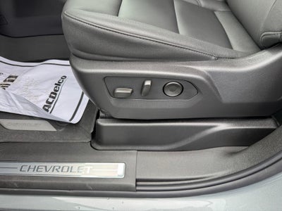 2026 Chevrolet Suburban LT / ADAPTIVE CRUISE / SURROUND VISION / MAX TOW / 2ND ROW BUCKETS