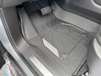 2026 Chevrolet Suburban LT / ADAPTIVE CRUISE / SURROUND VISION / MAX TOW / 2ND ROW BUCKETS