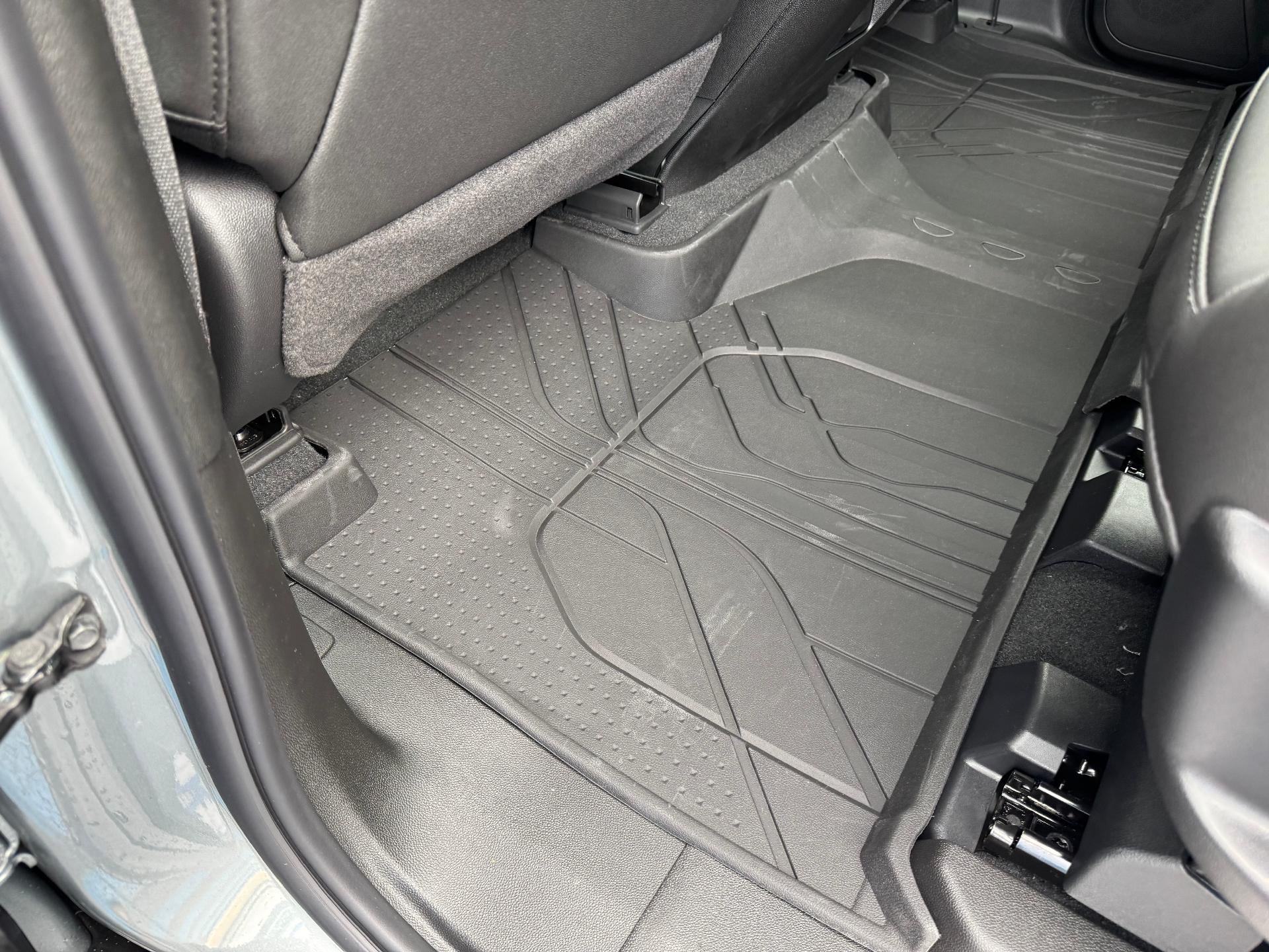 2026 Chevrolet Suburban LT / ADAPTIVE CRUISE / SURROUND VISION / MAX TOW / 2ND ROW BUCKETS