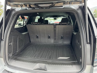 2026 Chevrolet Suburban LT / ADAPTIVE CRUISE / SURROUND VISION / MAX TOW / 2ND ROW BUCKETS