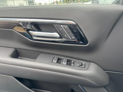 2026 Chevrolet Suburban LT / ADAPTIVE CRUISE / SURROUND VISION / MAX TOW / 2ND ROW BUCKETS