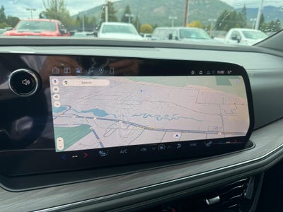 2026 Chevrolet Suburban LT / ADAPTIVE CRUISE / SURROUND VISION / MAX TOW / 2ND ROW BUCKETS