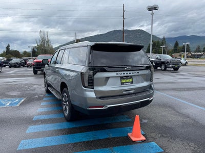 2026 Chevrolet Suburban LT / ADAPTIVE CRUISE / SURROUND VISION / MAX TOW / 2ND ROW BUCKETS