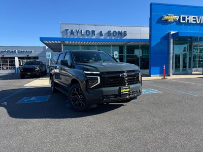 2026 Chevrolet Suburban RST / 5.3 LITER V8 / PANO SUNROOF / MAX TOW / ADAPTIVE CRUISE / SURROUND VISION