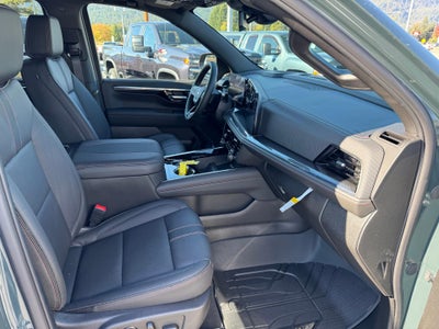 2026 Chevrolet Suburban RST / 5.3 LITER V8 / PANO SUNROOF / MAX TOW / ADAPTIVE CRUISE / SURROUND VISION