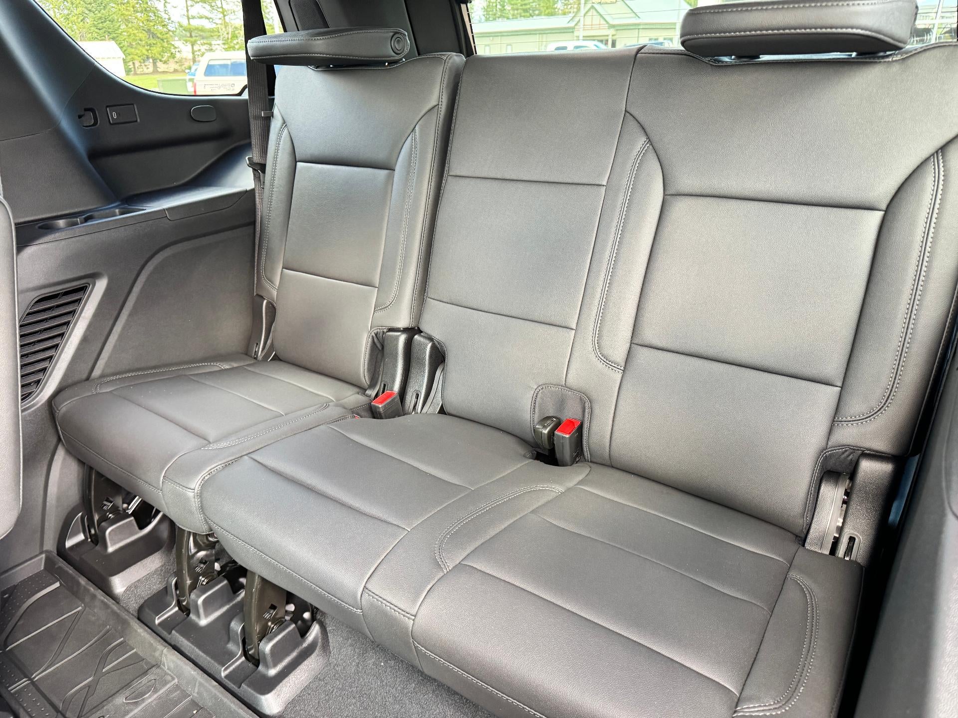 2026 Chevrolet Tahoe LT / 5.3 LITER V8 / MAX TOW PCKG / 2ND ROW BUCKETS / SURROUND VISION / ADAPTIVE CRUISE