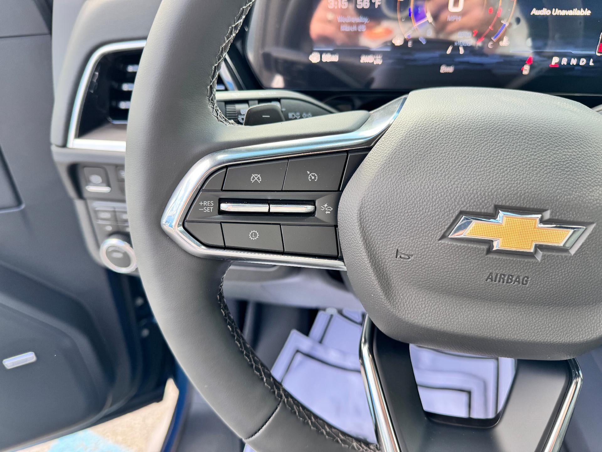 2026 Chevrolet Tahoe LT / 5.3 LITER V8 / MAX TOW PCKG / 2ND ROW BUCKETS / SURROUND VISION / ADAPTIVE CRUISE