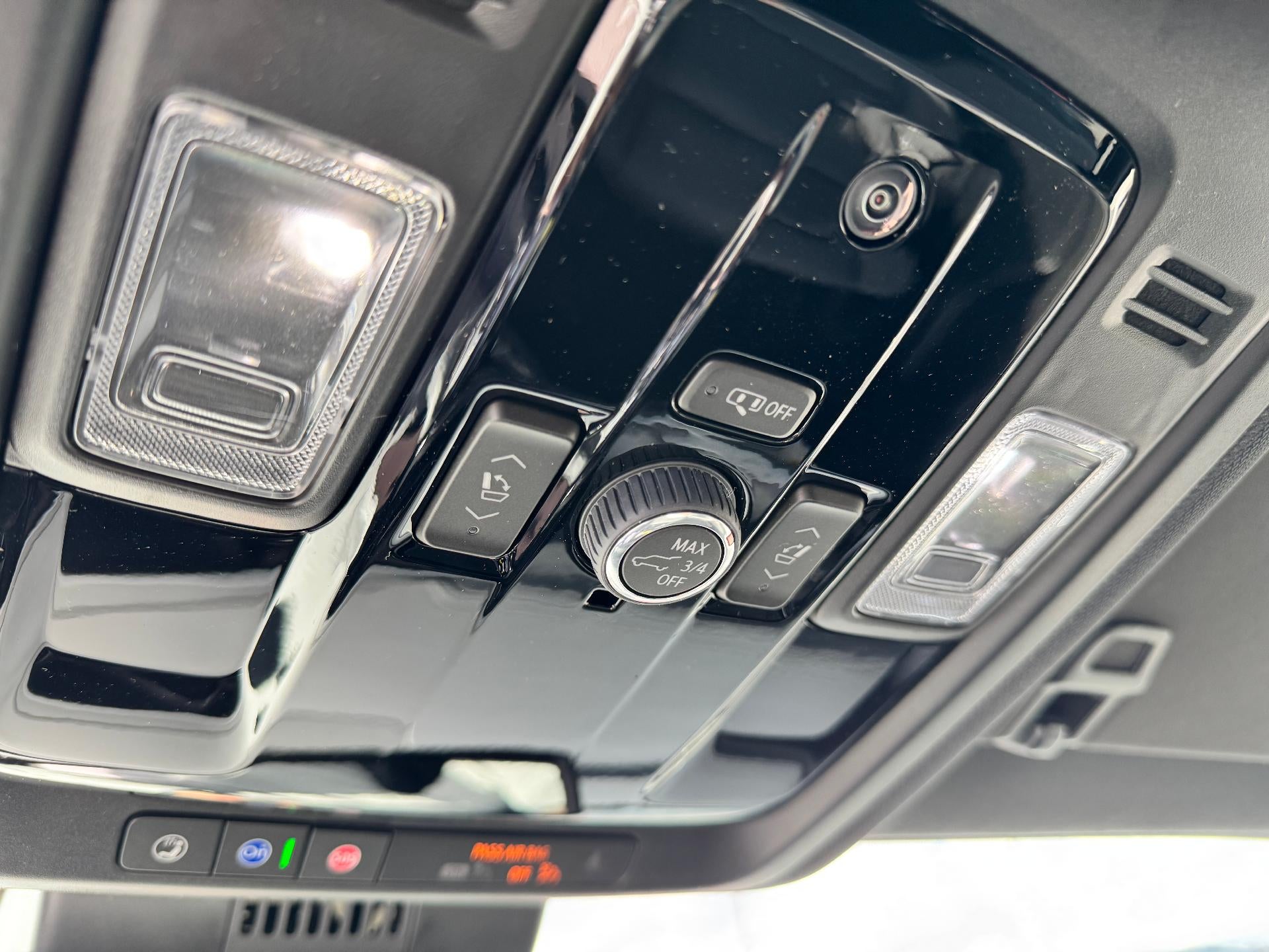 2026 Chevrolet Tahoe LT / 5.3 LITER V8 / MAX TOW PCKG / 2ND ROW BUCKETS / SURROUND VISION / ADAPTIVE CRUISE