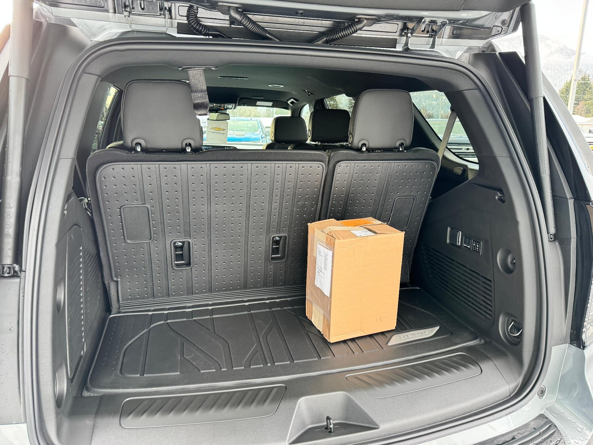 2026 Chevrolet Tahoe LT / 5.3 LITER V8 / ADAPTIVE CRUISE / MAX TOW / BLACK 22" WHEELS