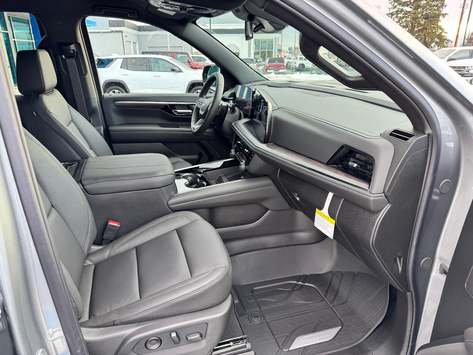 2026 Chevrolet Tahoe LT / 5.3 LITER V8 / ADAPTIVE CRUISE / MAX TOW / BLACK 22" WHEELS