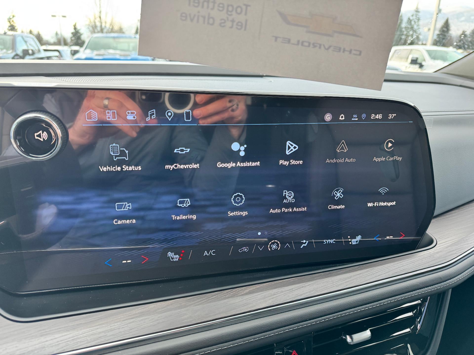 2026 Chevrolet Tahoe LT / 5.3 LITER V8 / ADAPTIVE CRUISE / MAX TOW / BLACK 22" WHEELS