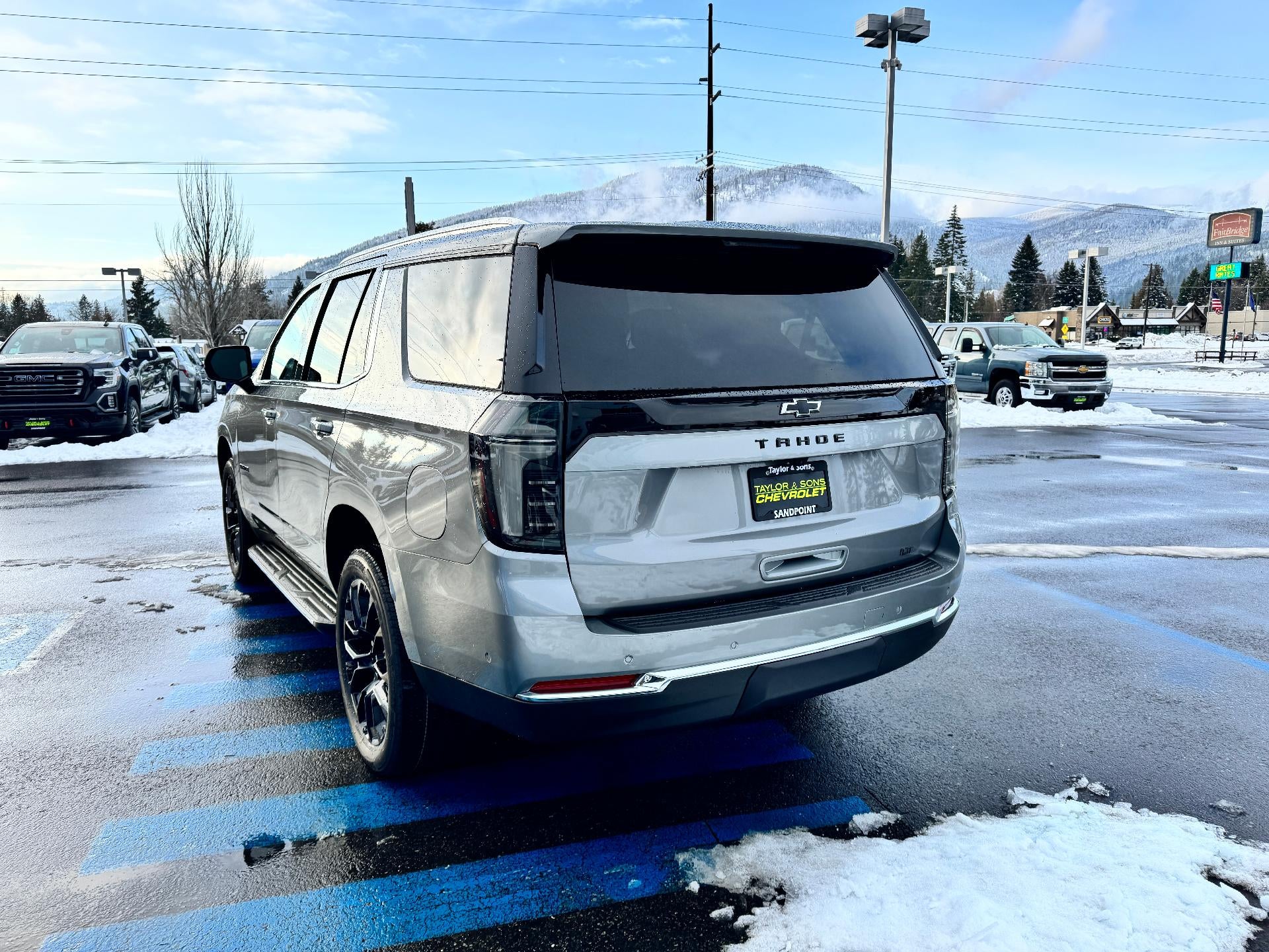 2026 Chevrolet Tahoe LT / 5.3 LITER V8 / ADAPTIVE CRUISE / MAX TOW / BLACK 22" WHEELS