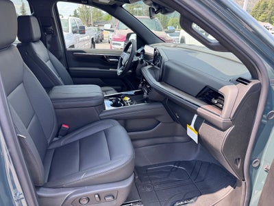 2026 Chevrolet Tahoe Z71 OFF ROAD / 5.3 LITER V8 / COMFORT PCKG / PANO SUNROOF / MAX TOW PCKG