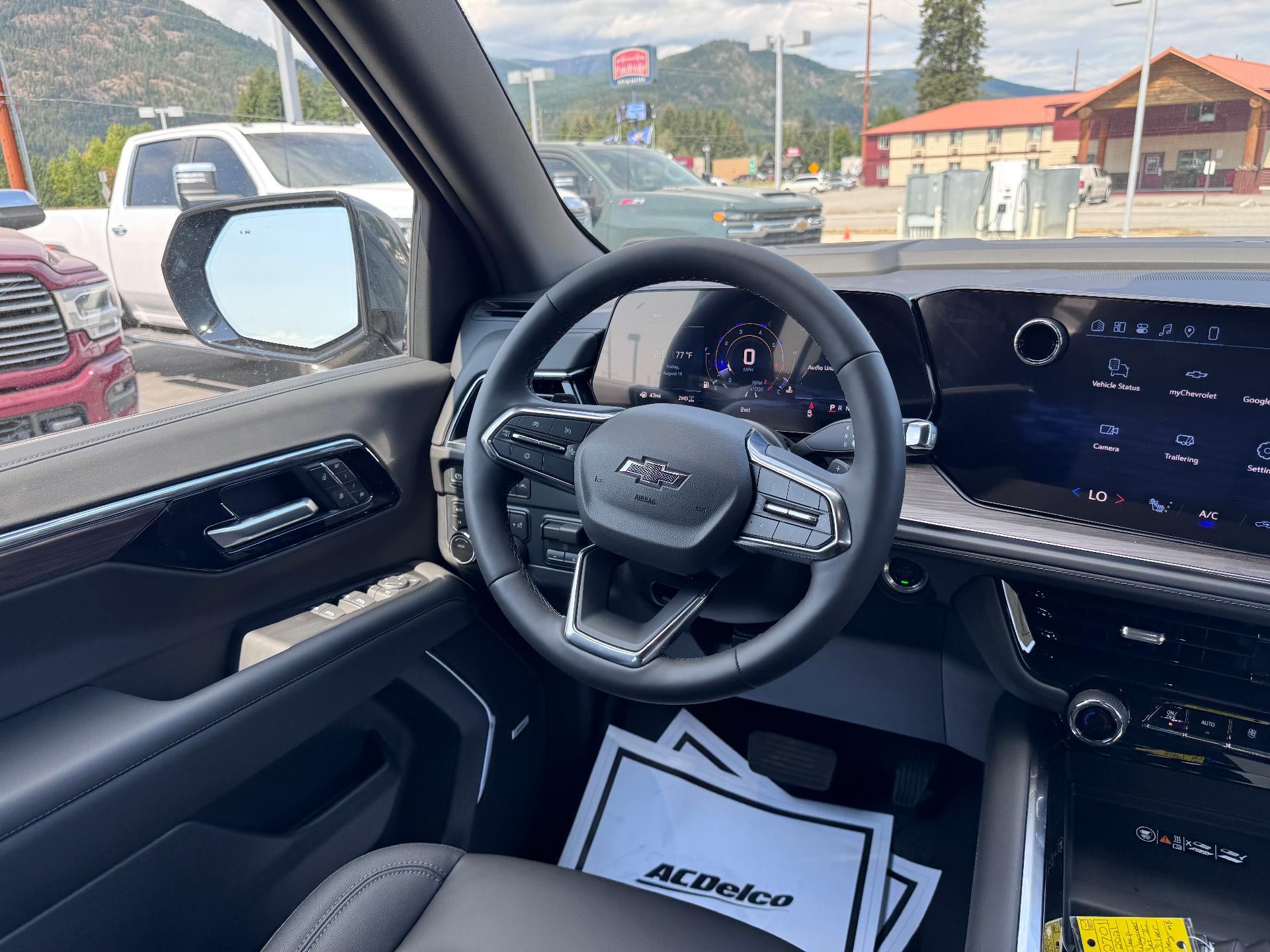 2026 Chevrolet Tahoe Z71 OFF ROAD / 5.3 LITER V8 / COMFORT PCKG / PANO SUNROOF / MAX TOW PCKG