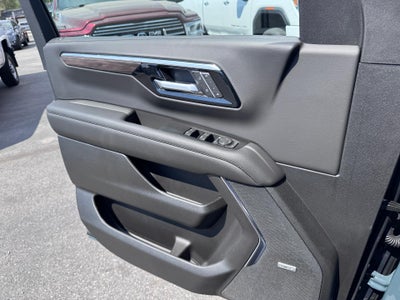 2026 Chevrolet Tahoe Z71 OFF ROAD / 5.3 LITER V8 / COMFORT PCKG / PANO SUNROOF / MAX TOW PCKG