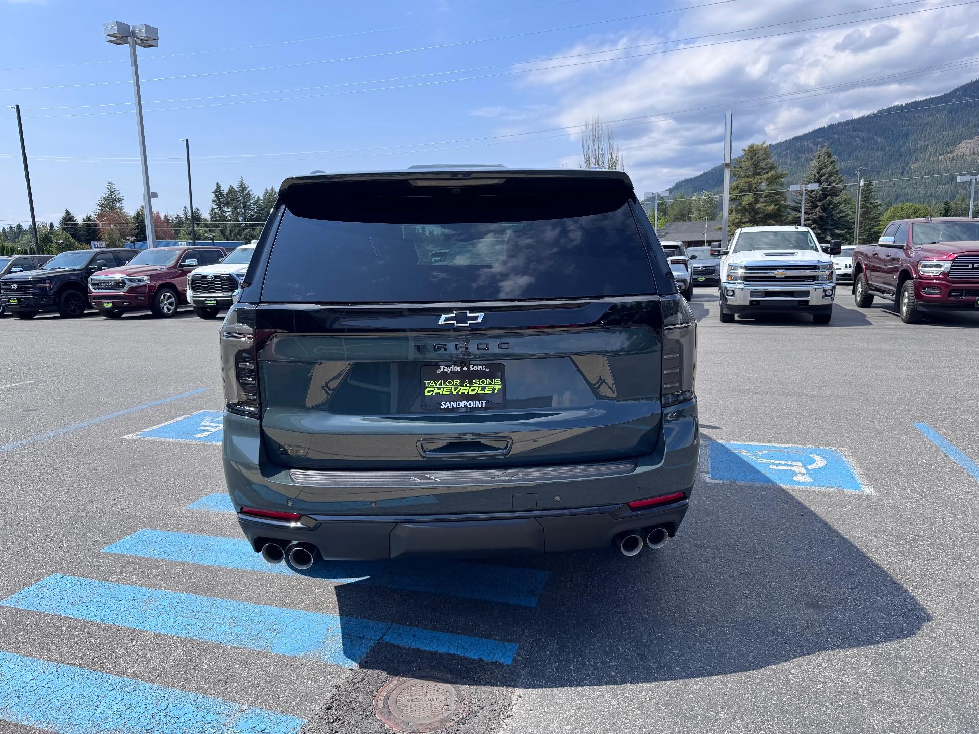 2026 Chevrolet Tahoe Z71 OFF ROAD / 5.3 LITER V8 / COMFORT PCKG / PANO SUNROOF / MAX TOW PCKG