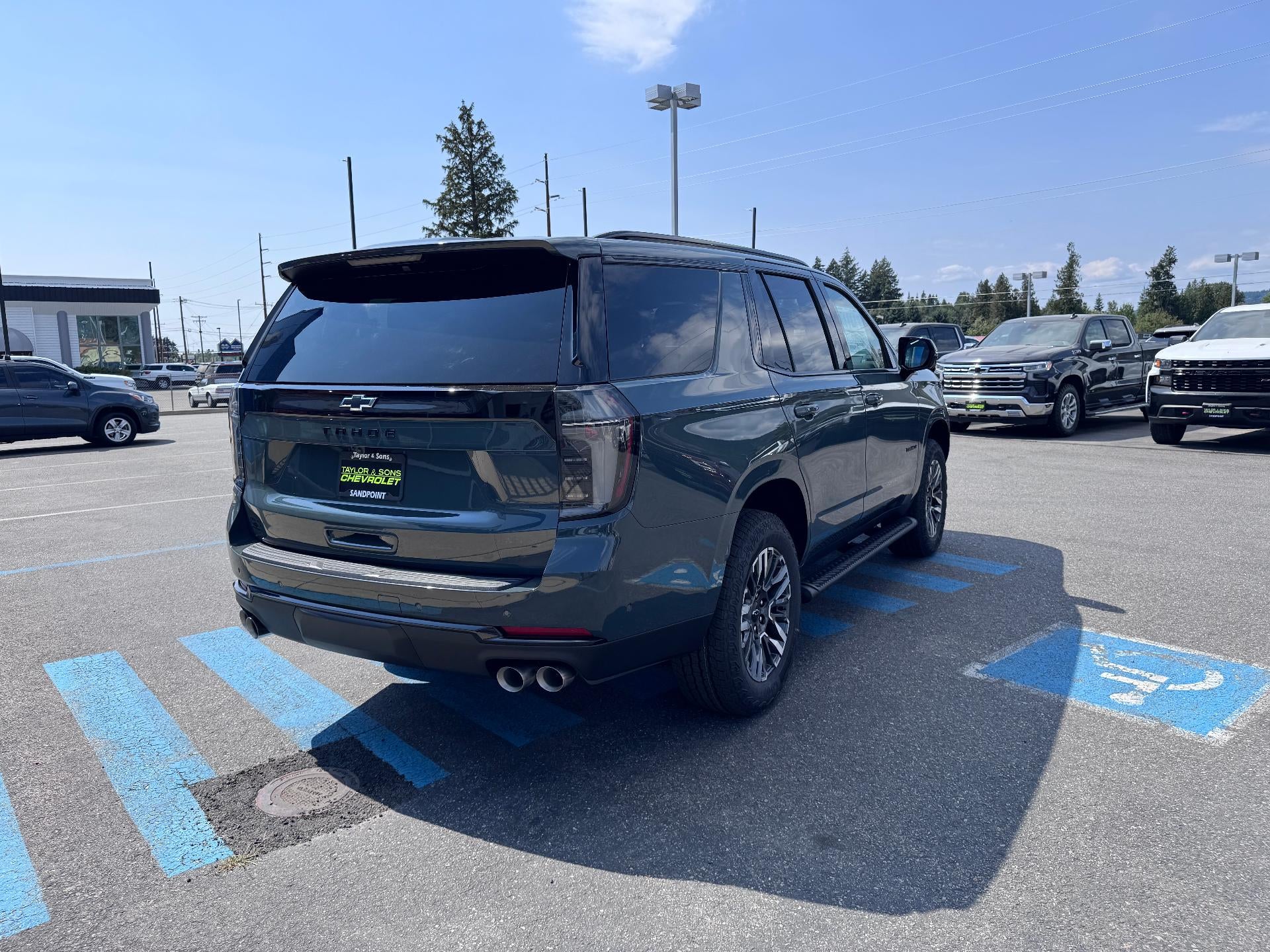 2026 Chevrolet Tahoe Z71 OFF ROAD / 5.3 LITER V8 / COMFORT PCKG / PANO SUNROOF / MAX TOW PCKG
