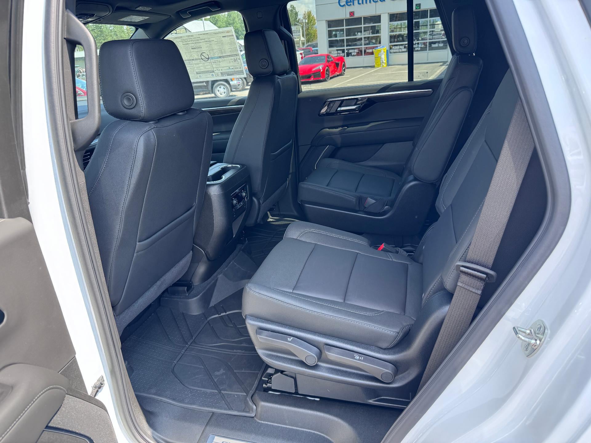 2026 Chevrolet Tahoe Z71 OFF ROAD / 6.2 LITER V8 / ADAPTIVE CRUISE / SURROUND VISION / MAX TOW PCKG