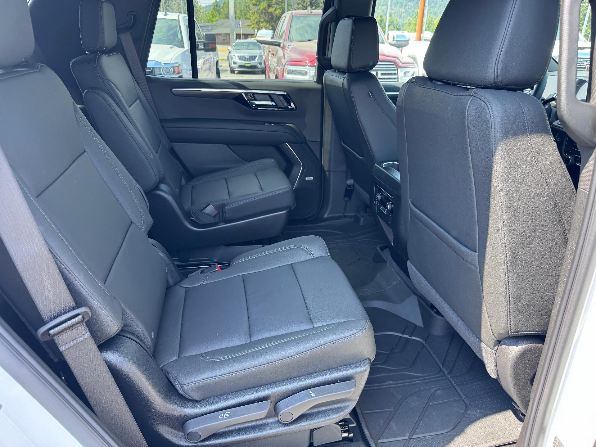 2026 Chevrolet Tahoe Z71 OFF ROAD / 6.2 LITER V8 / ADAPTIVE CRUISE / SURROUND VISION / MAX TOW PCKG
