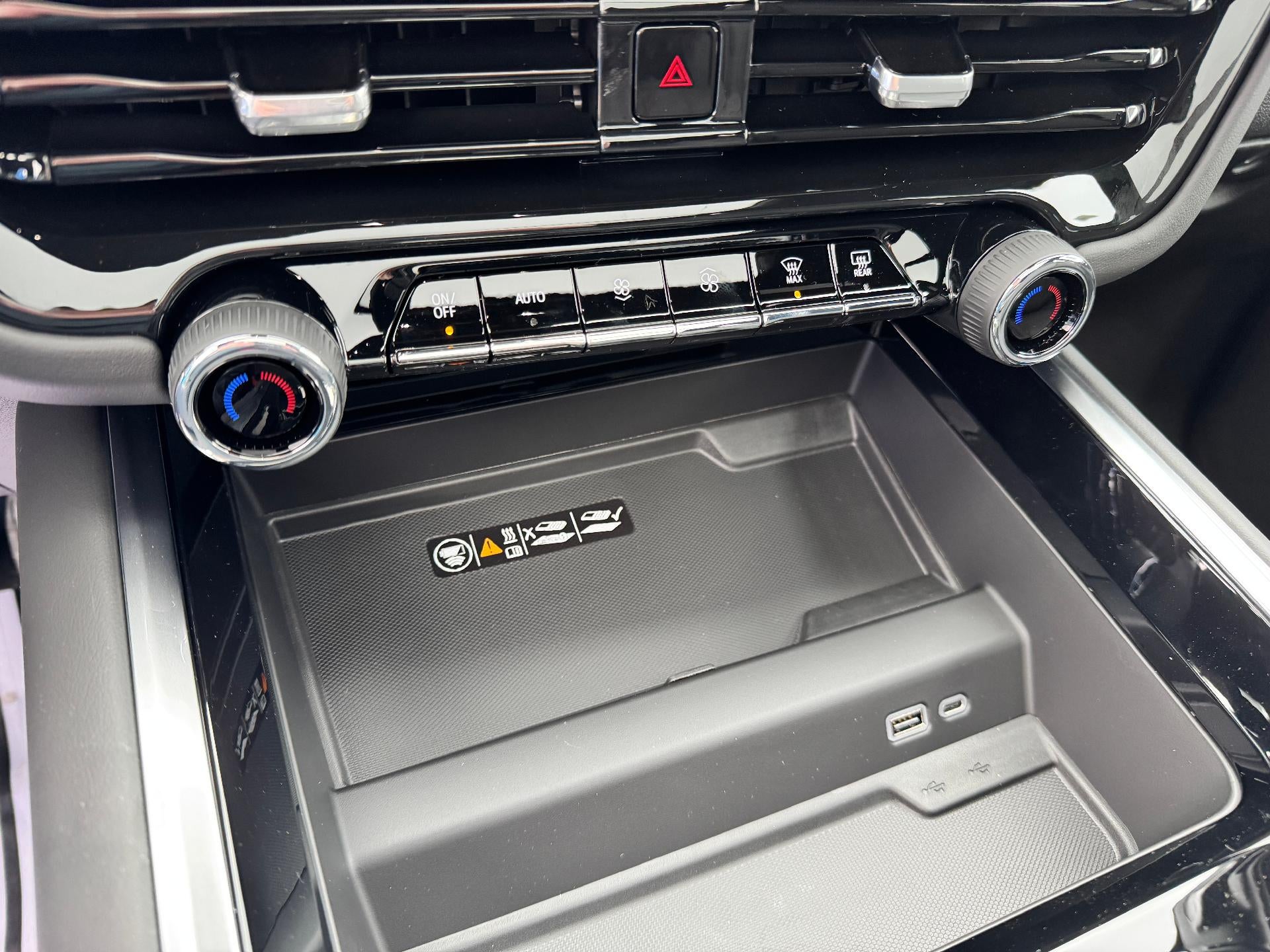 2026 Chevrolet Tahoe RST / 5.3 LITER V8 / PANO SUNROOF / SURROUND VISION / ADAPTIVE CRUISE