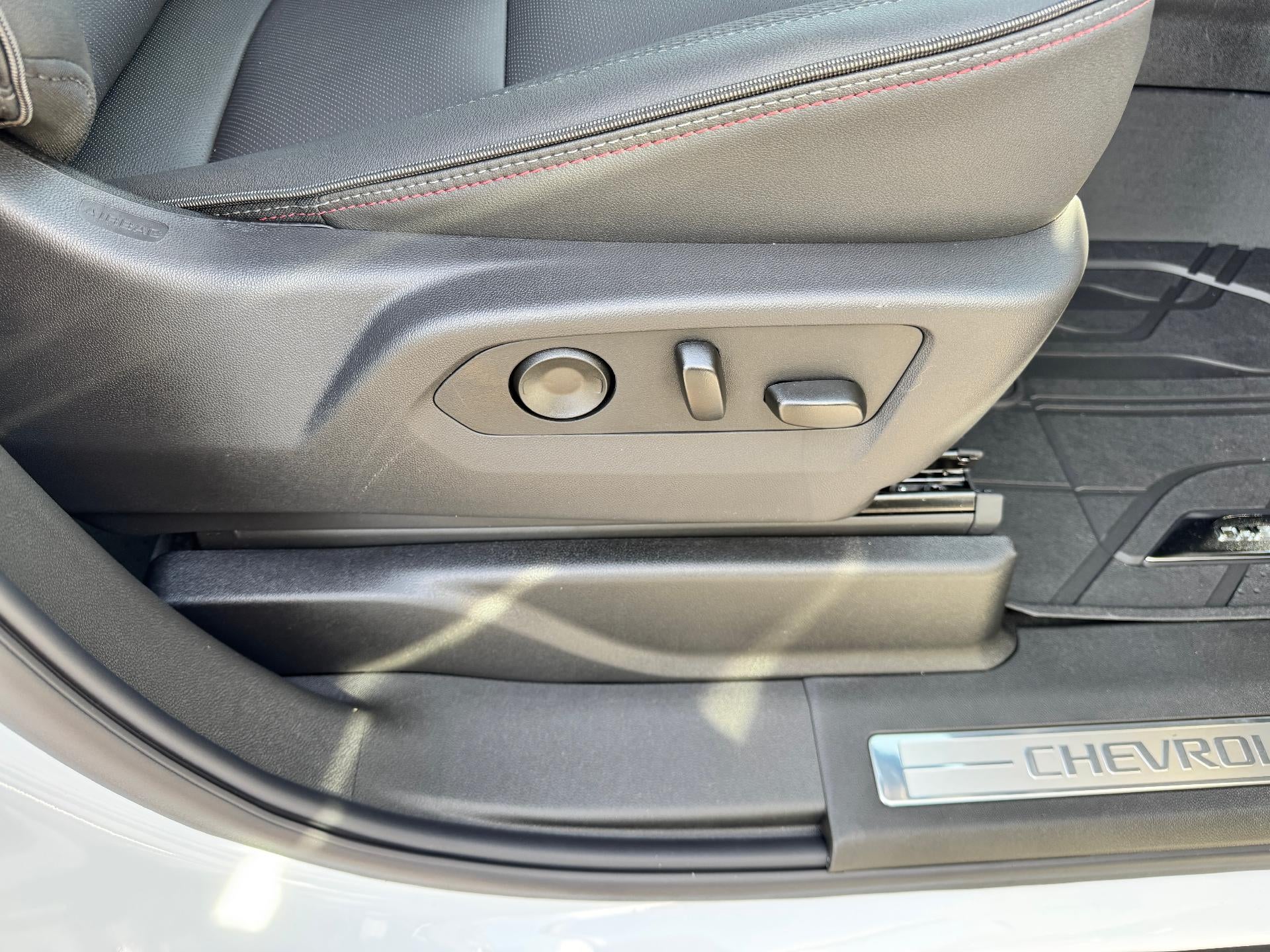 2026 Chevrolet Tahoe RST / 5.3 LITER V8 / PANO SUNROOF / SURROUND VISION / ADAPTIVE CRUISE