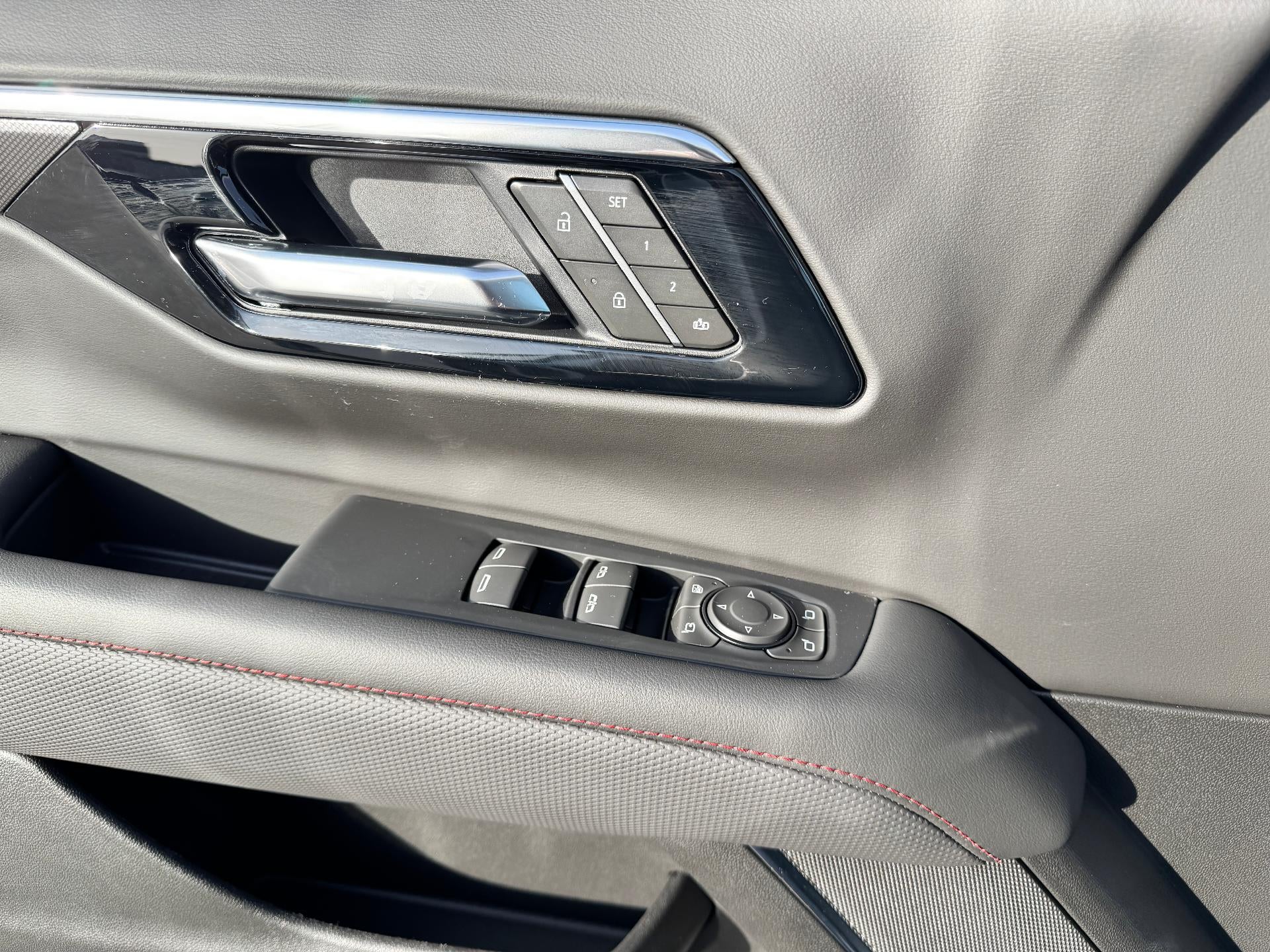 2026 Chevrolet Tahoe RST / 5.3 LITER V8 / PANO SUNROOF / SURROUND VISION / ADAPTIVE CRUISE