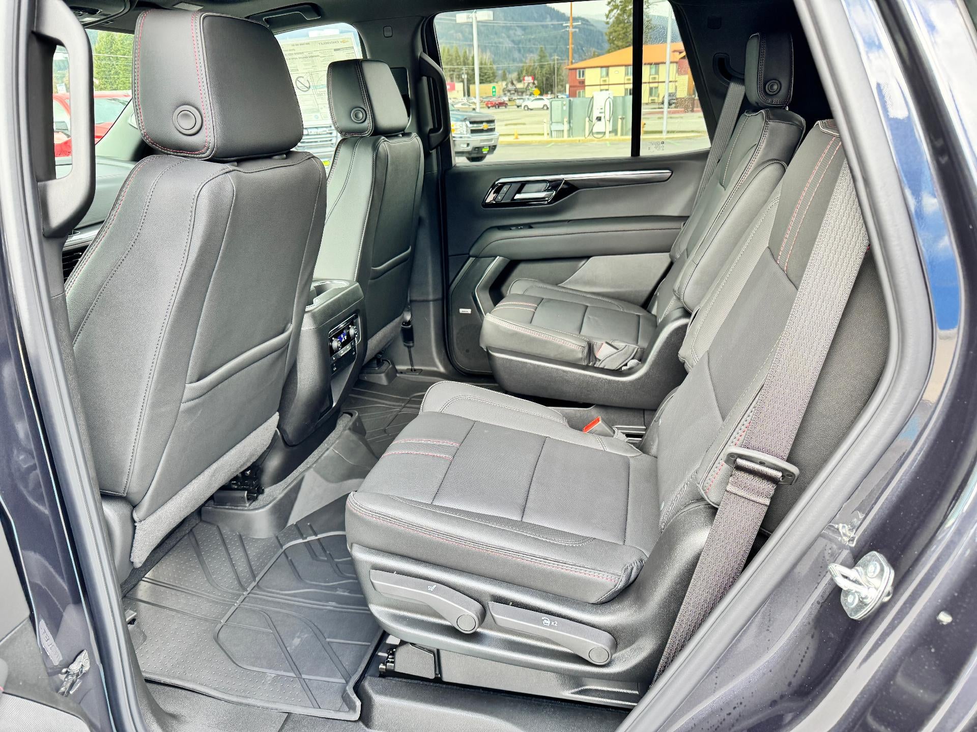 2026 Chevrolet Tahoe RST / 6.2 LITER V8 / PANO SUNROOF / MAX TOW PCKG / COMFORT PCKG