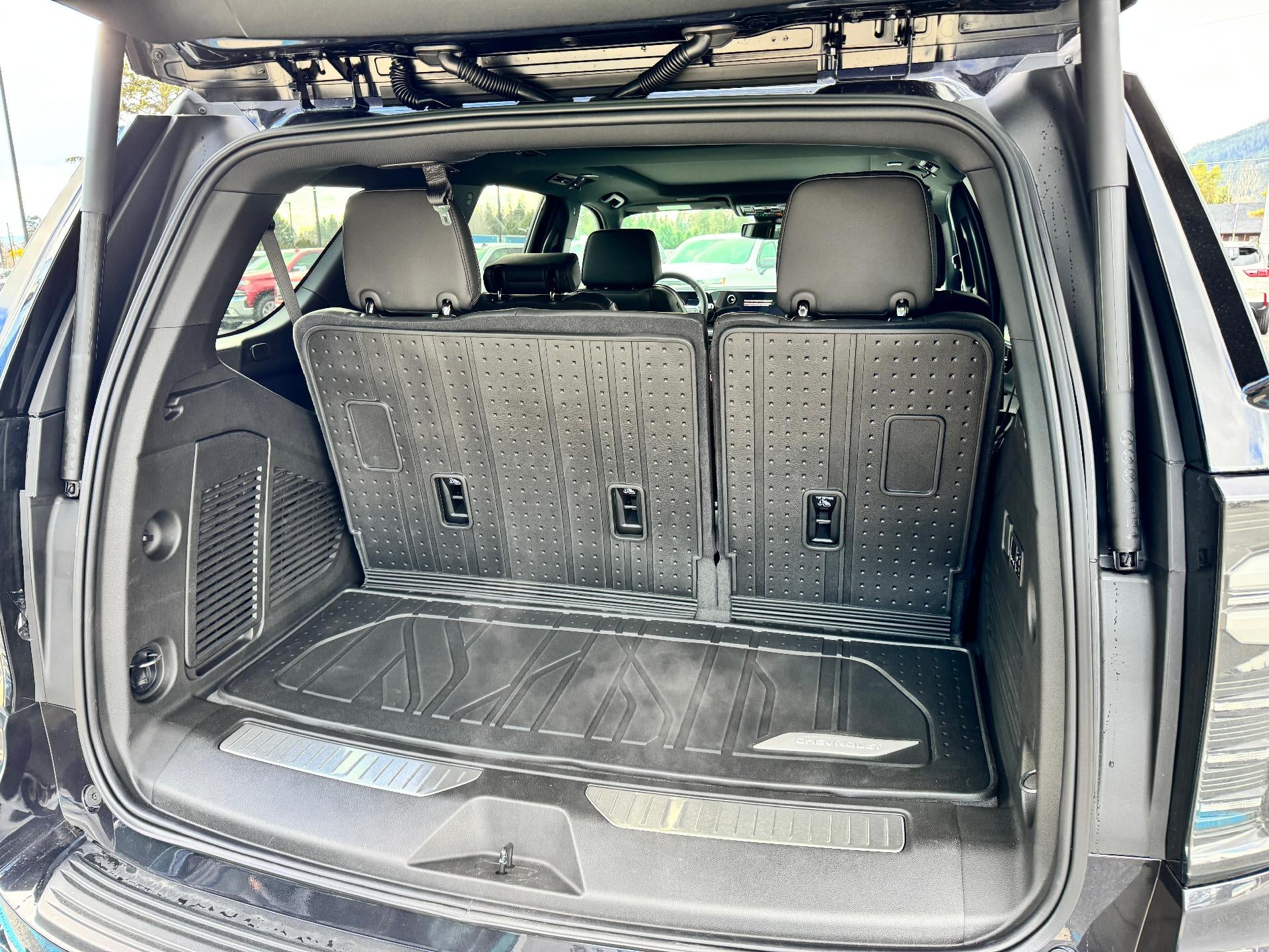 2026 Chevrolet Tahoe RST / 6.2 LITER V8 / PANO SUNROOF / MAX TOW PCKG / COMFORT PCKG