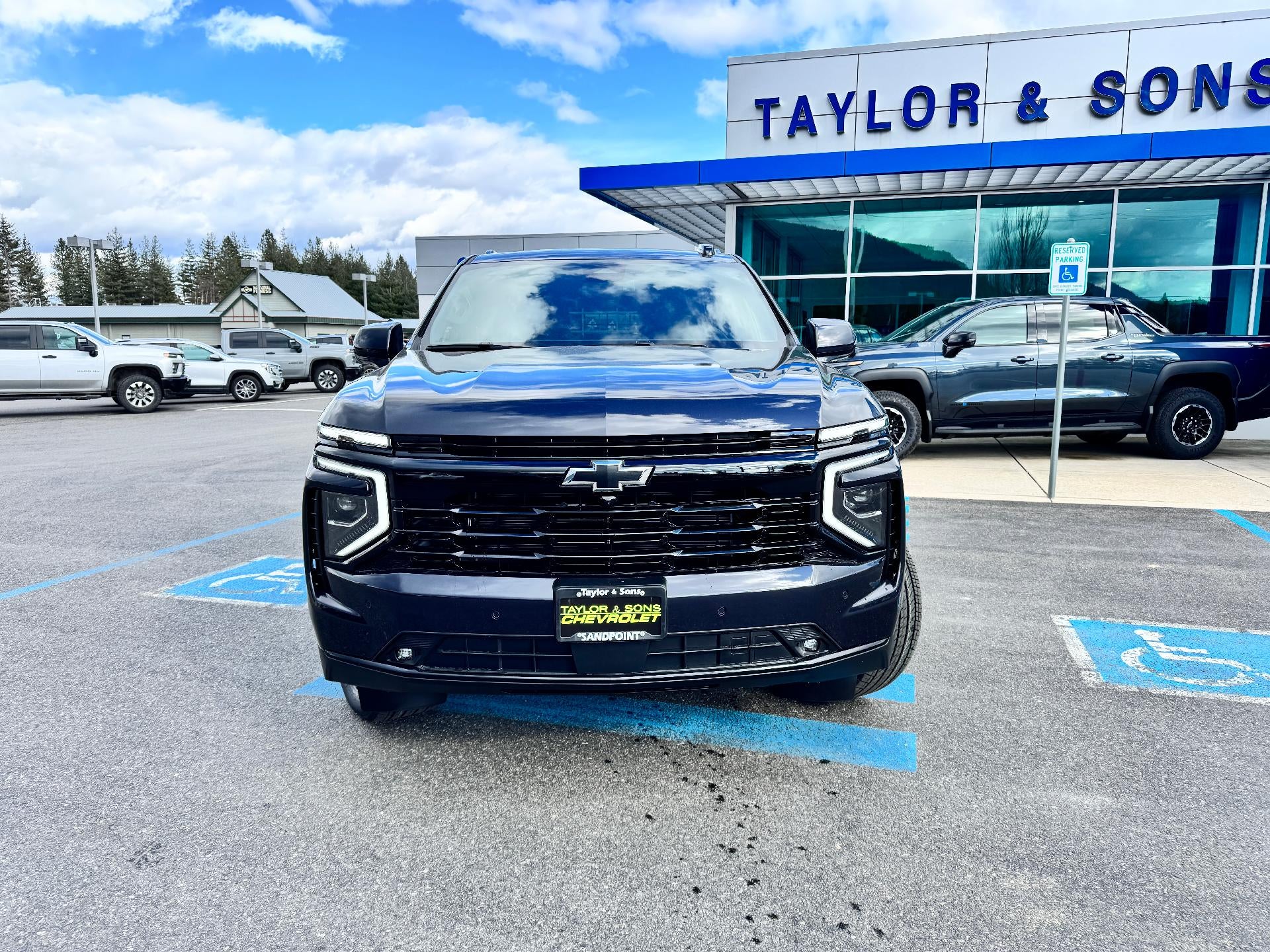 2026 Chevrolet Tahoe RST / 6.2 LITER V8 / PANO SUNROOF / MAX TOW PCKG / COMFORT PCKG