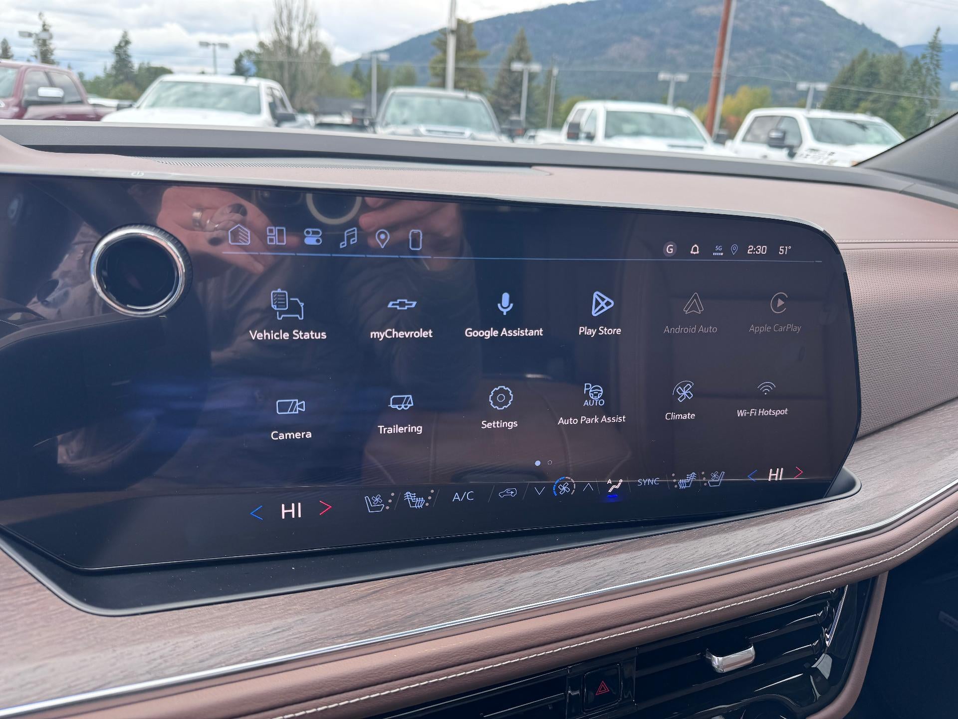 2026 Chevrolet Tahoe HIGH COUNTRY / 6.2 LITER V8 / DELUXE PCKG / PANO SUNROOF / SUPER CRUISE