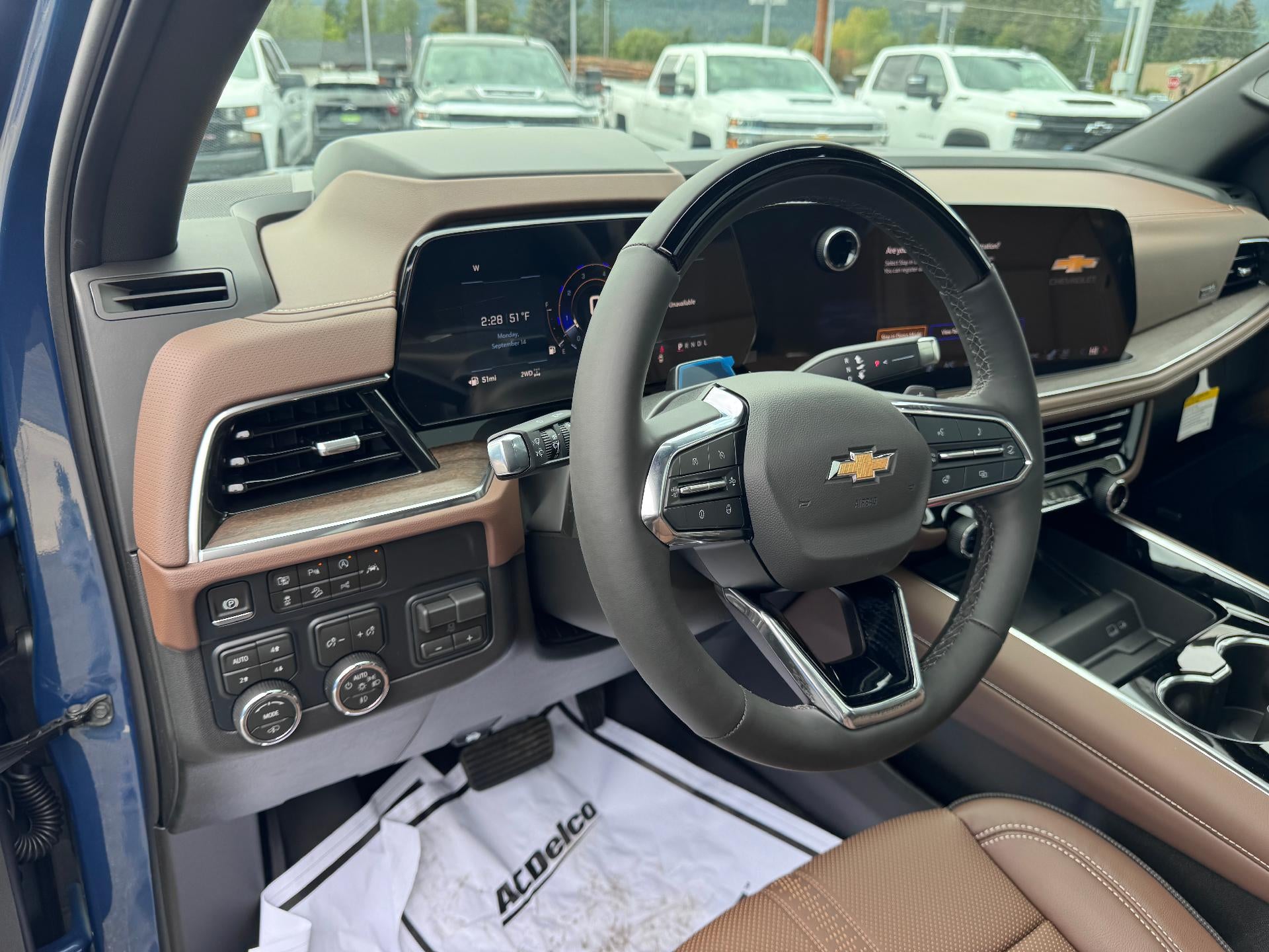 2026 Chevrolet Tahoe HIGH COUNTRY / 6.2 LITER V8 / DELUXE PCKG / PANO SUNROOF / SUPER CRUISE